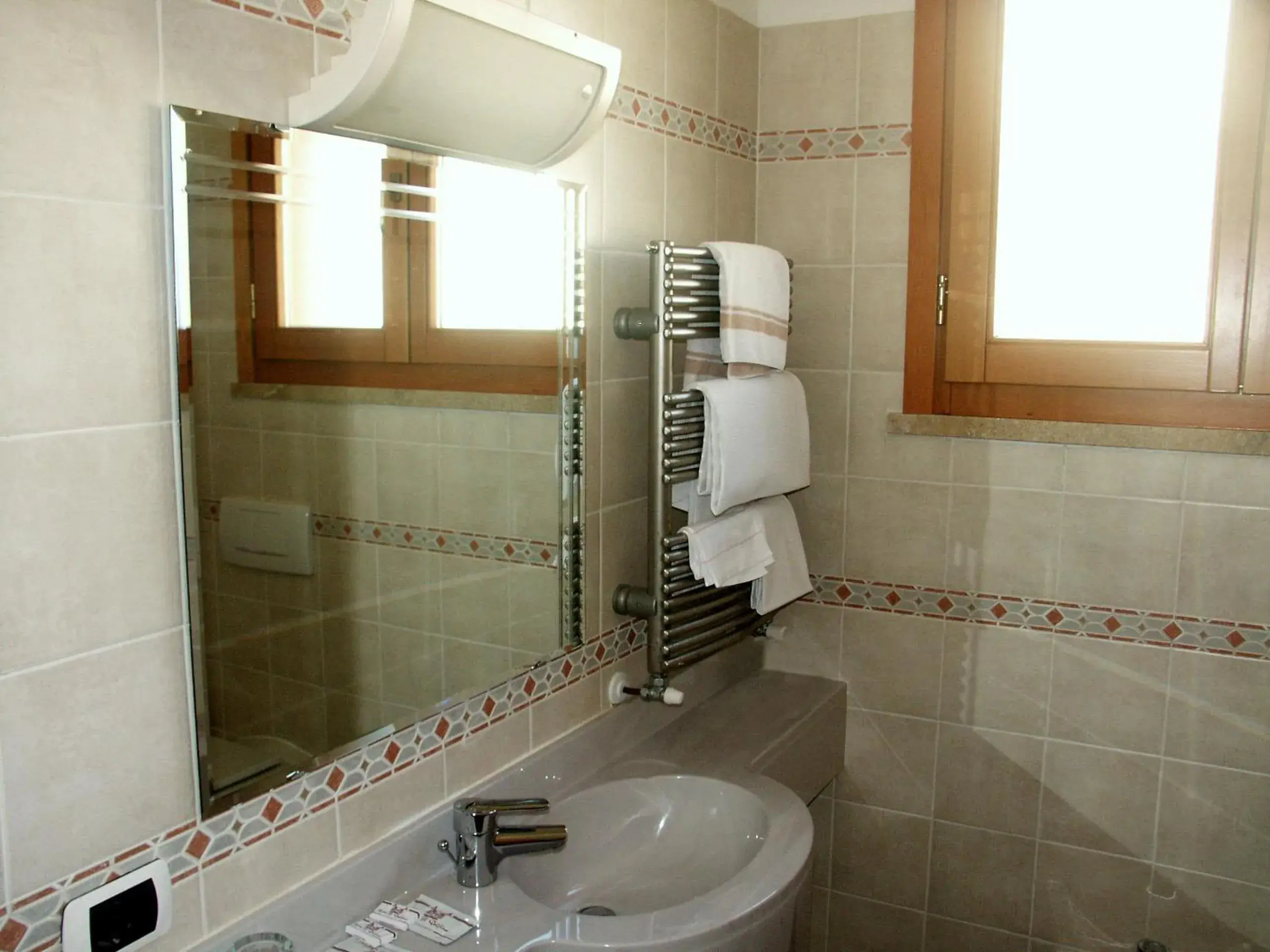 Bathroom in Hotel il Delfino