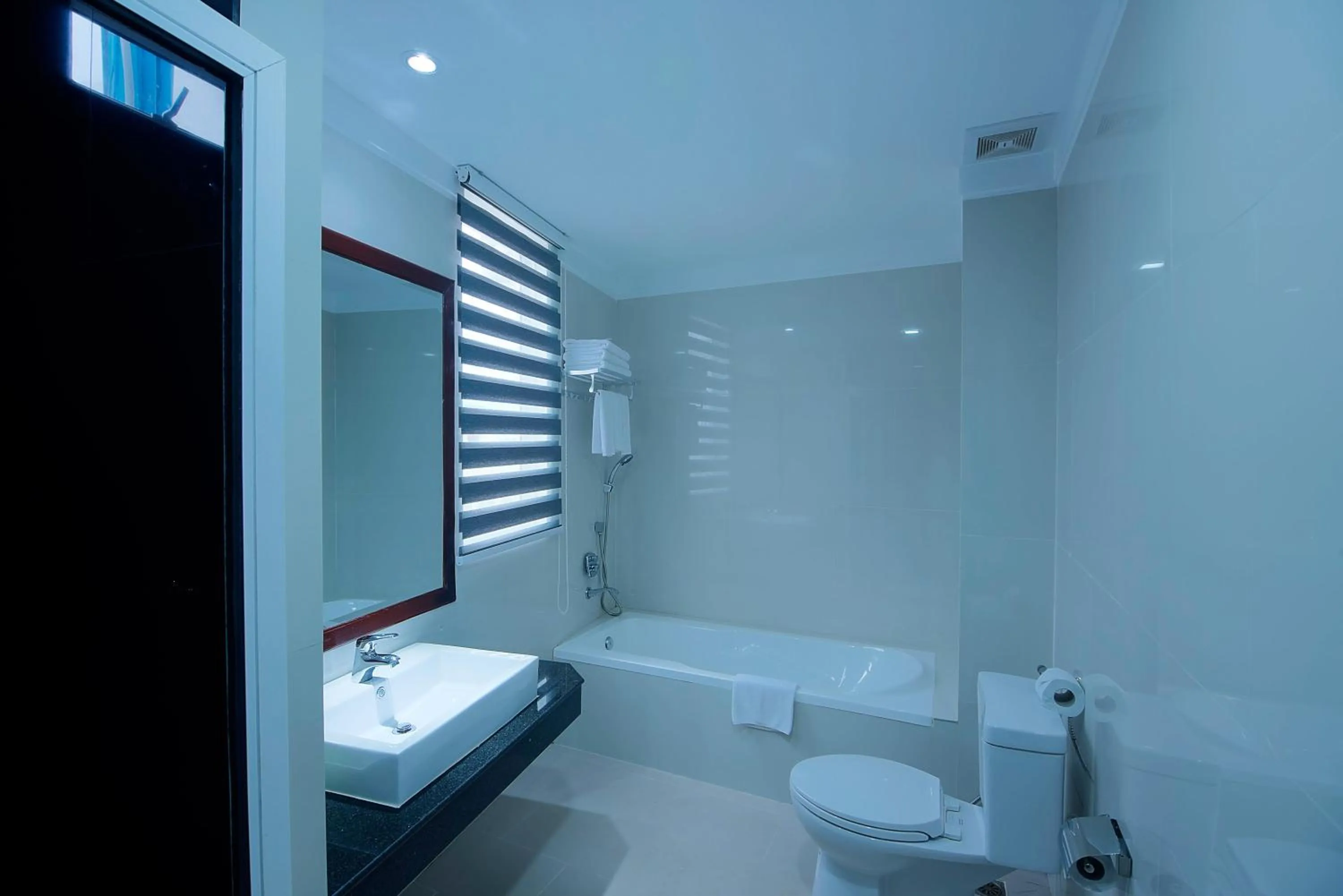 Bathroom in Starry Angkor Hotel