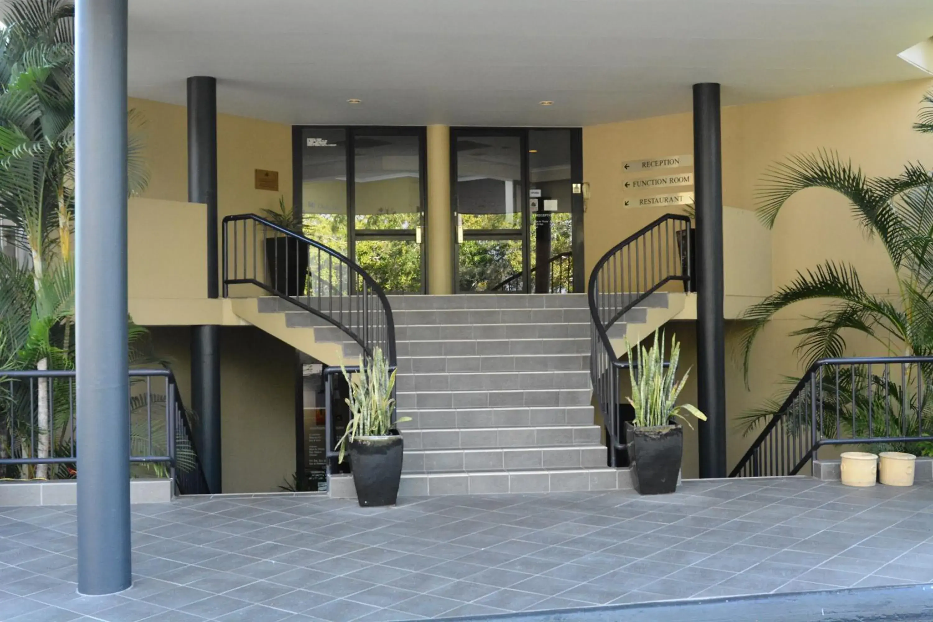 Lobby or reception, Lobby/Reception in Mt Ommaney Hotel Apartments