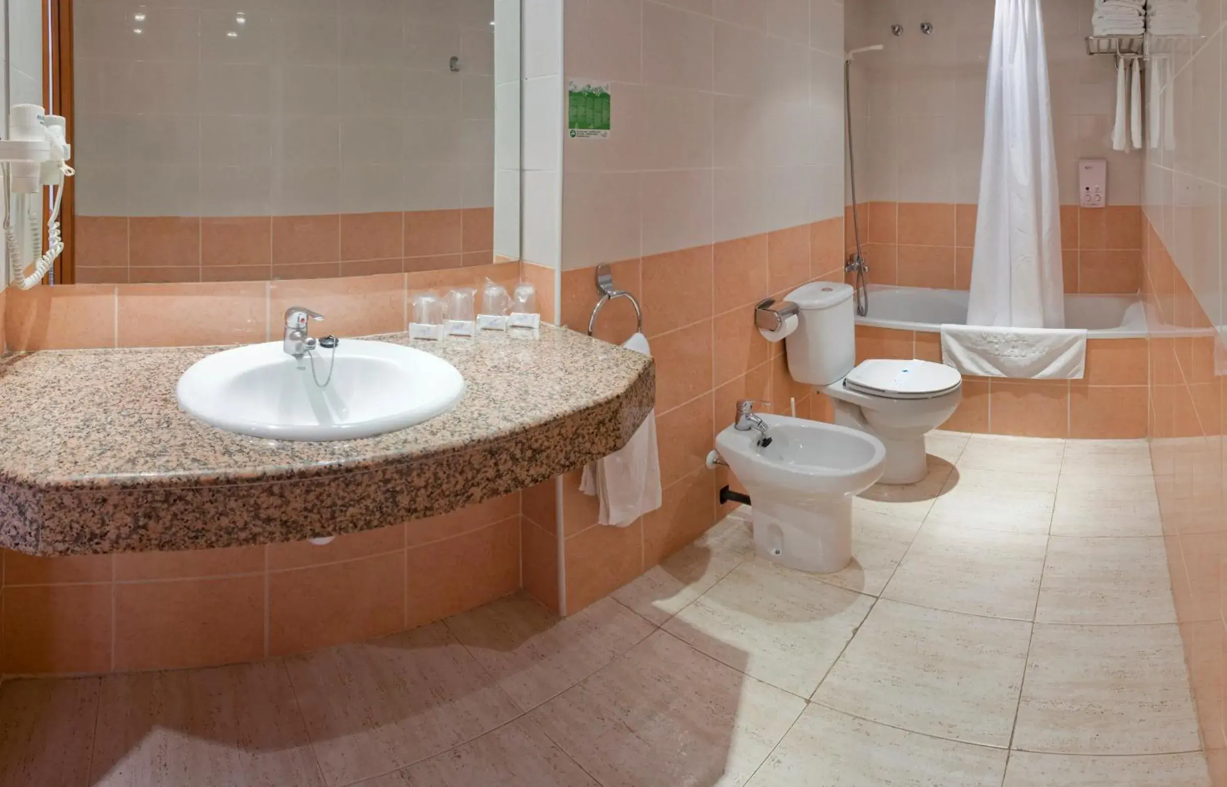Bathroom in Hotel Mar Blau