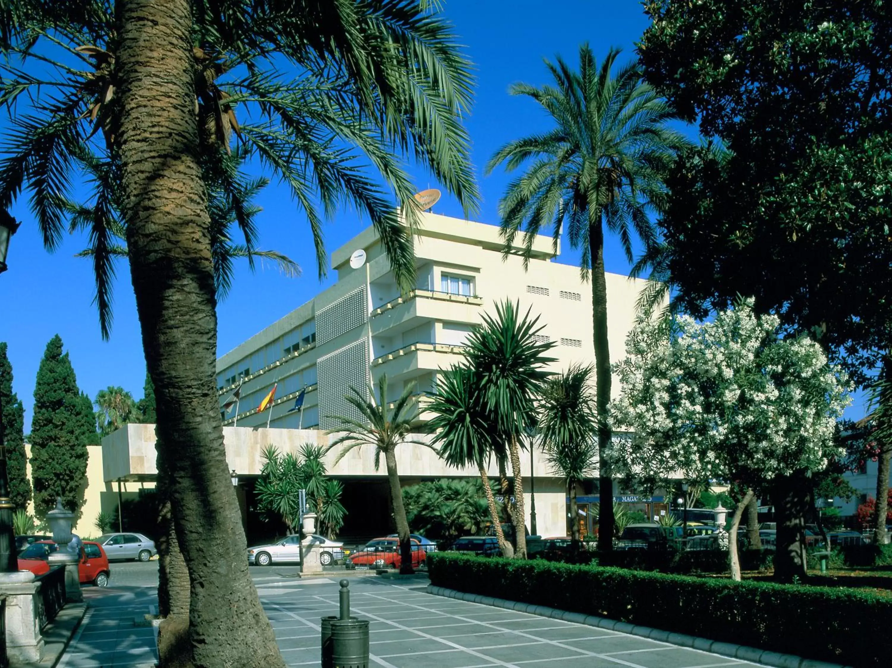 Facade/entrance, Property Building in Parador de Ceuta