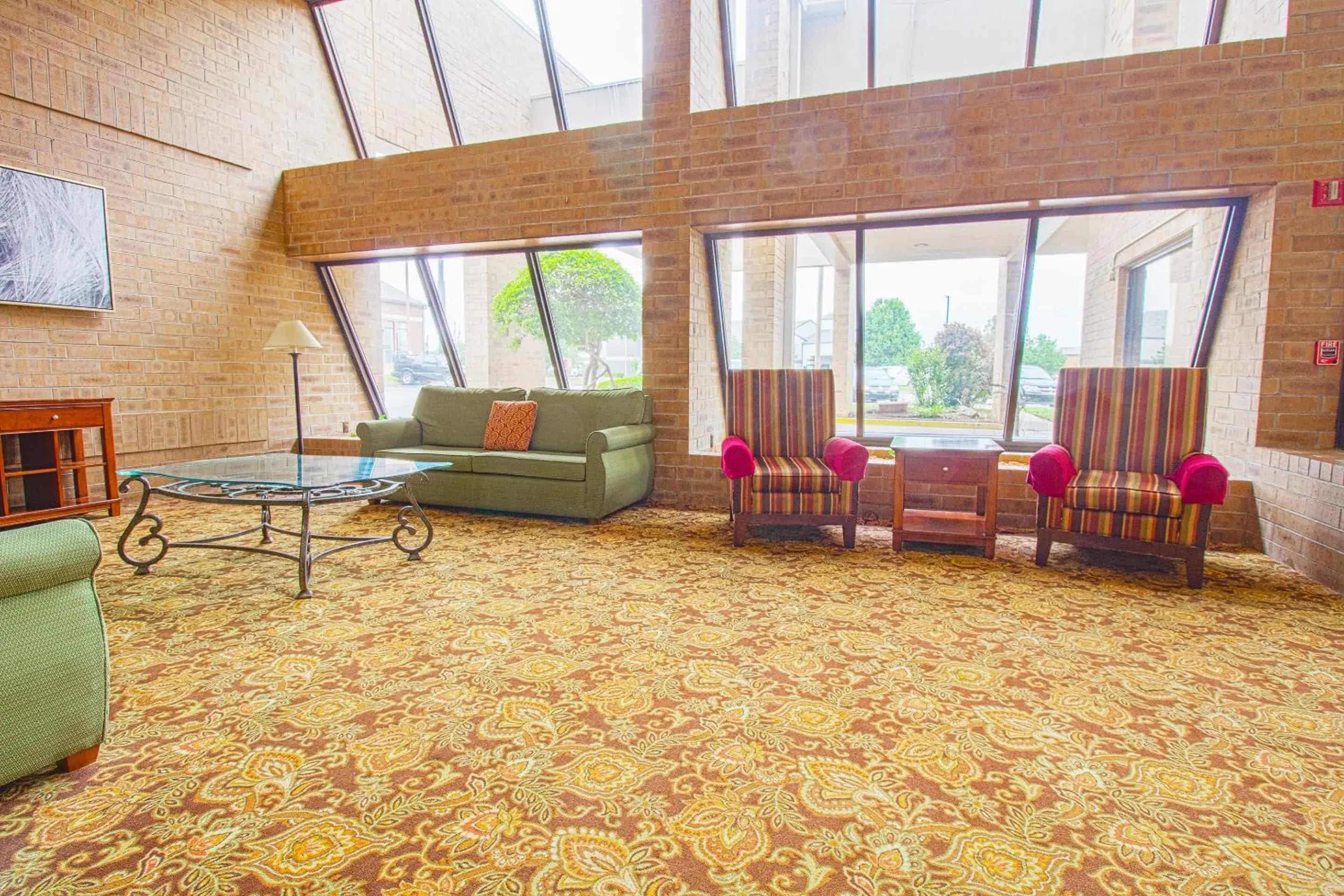 Lobby or reception, Seating Area in Tulsa Square Hotel Central, I-44 By OYO