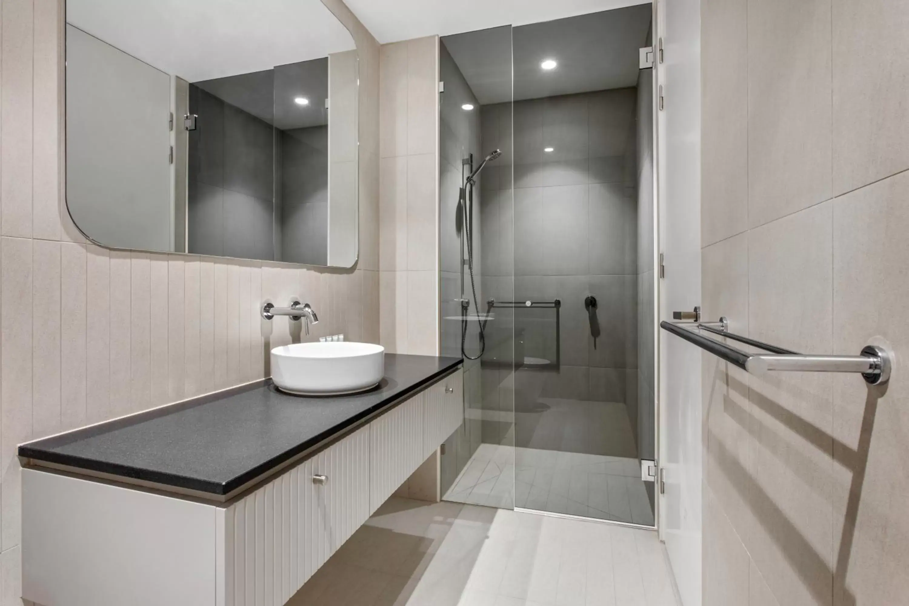 Bathroom in Adina Apartment Hotel Melbourne Southbank