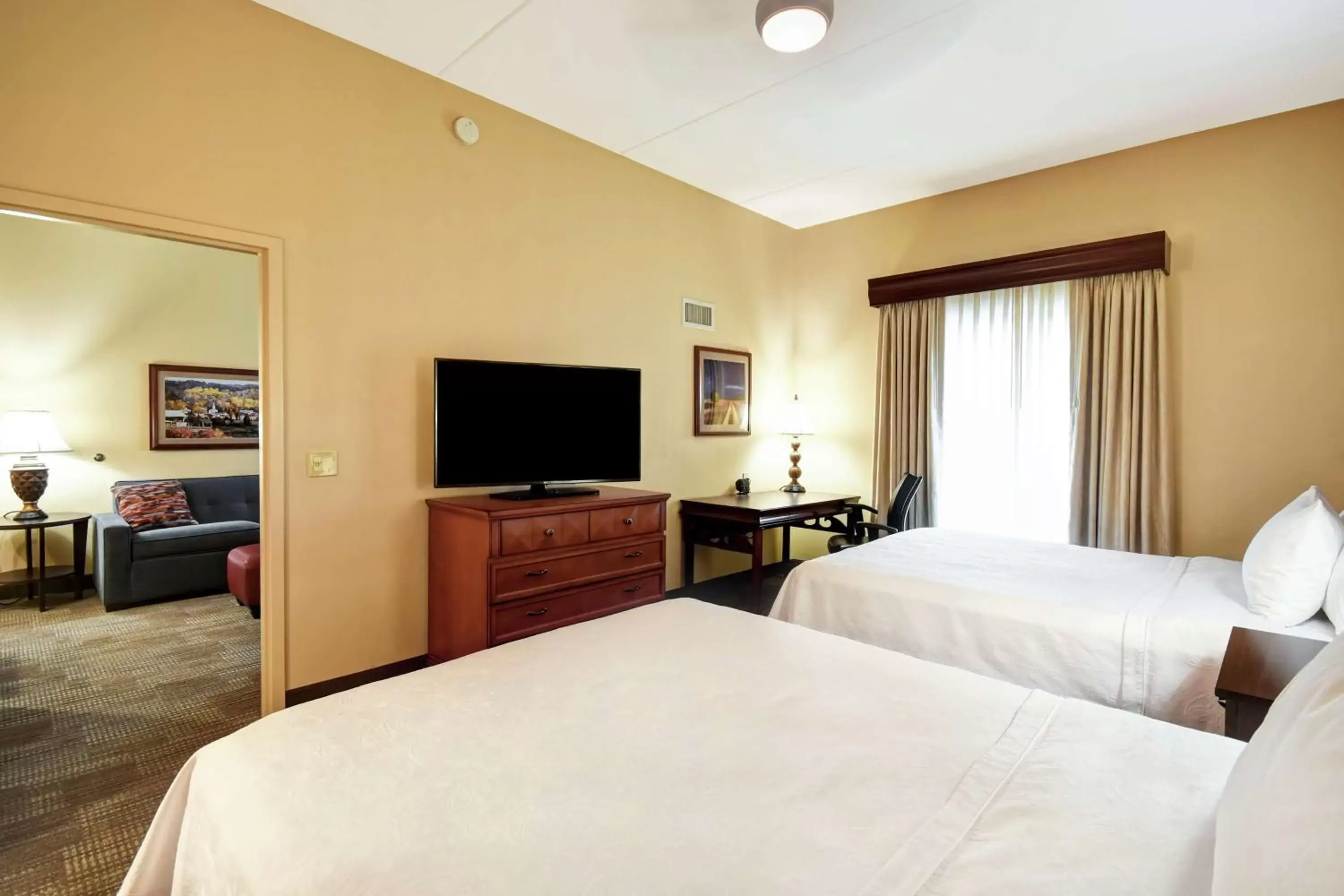 Bedroom, Bed in Homewood Suites by Hilton Lancaster