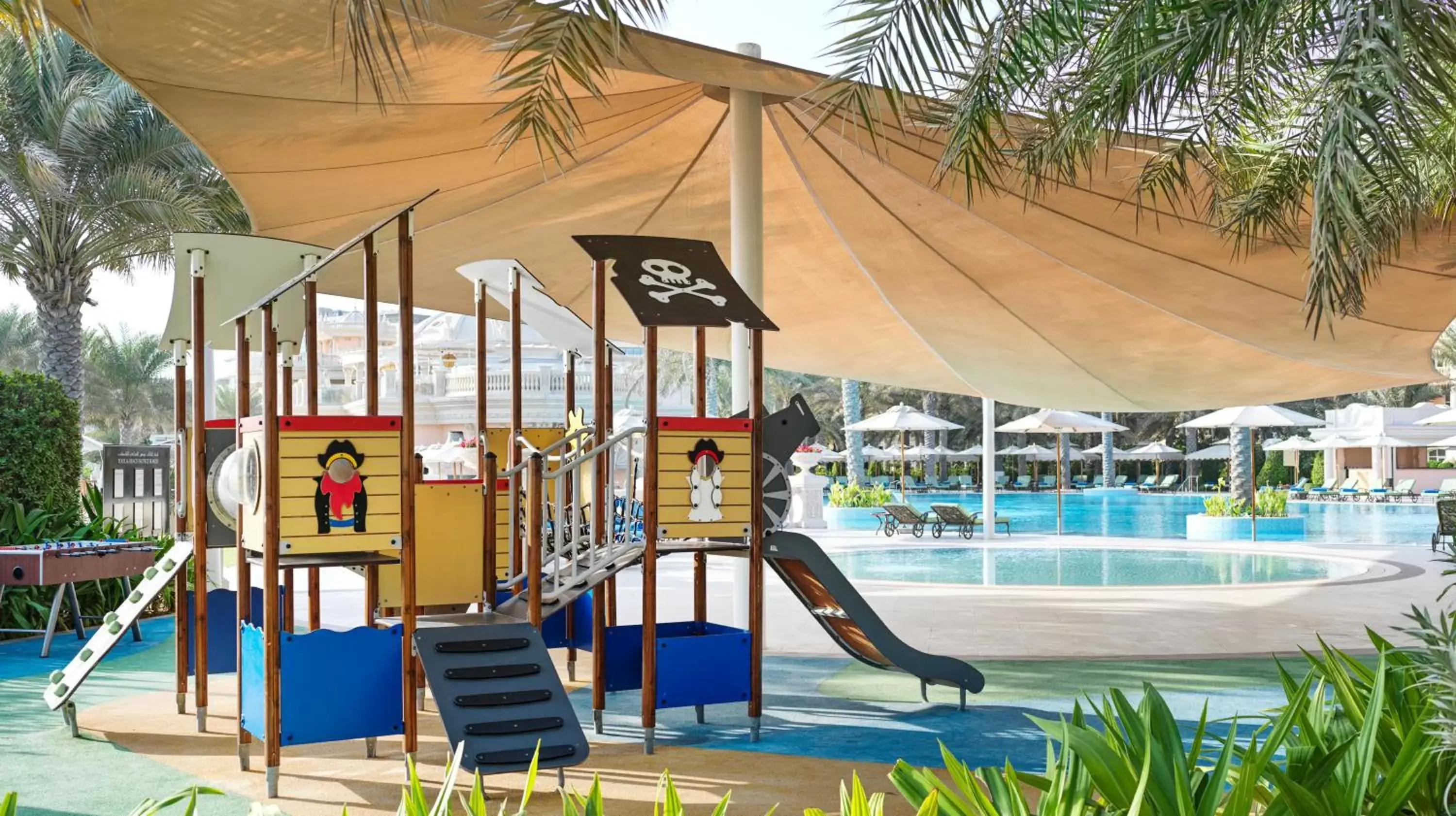 Kids's club, Swimming Pool in Raffles The Palm