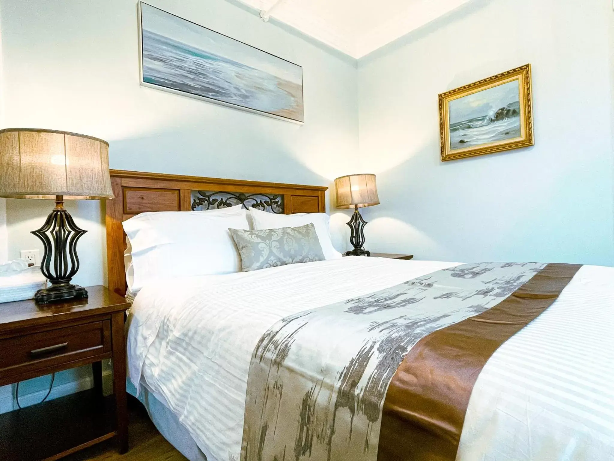 Deluxe Double Room (2 Adults + 1 Child) in The Eden Hall Inn