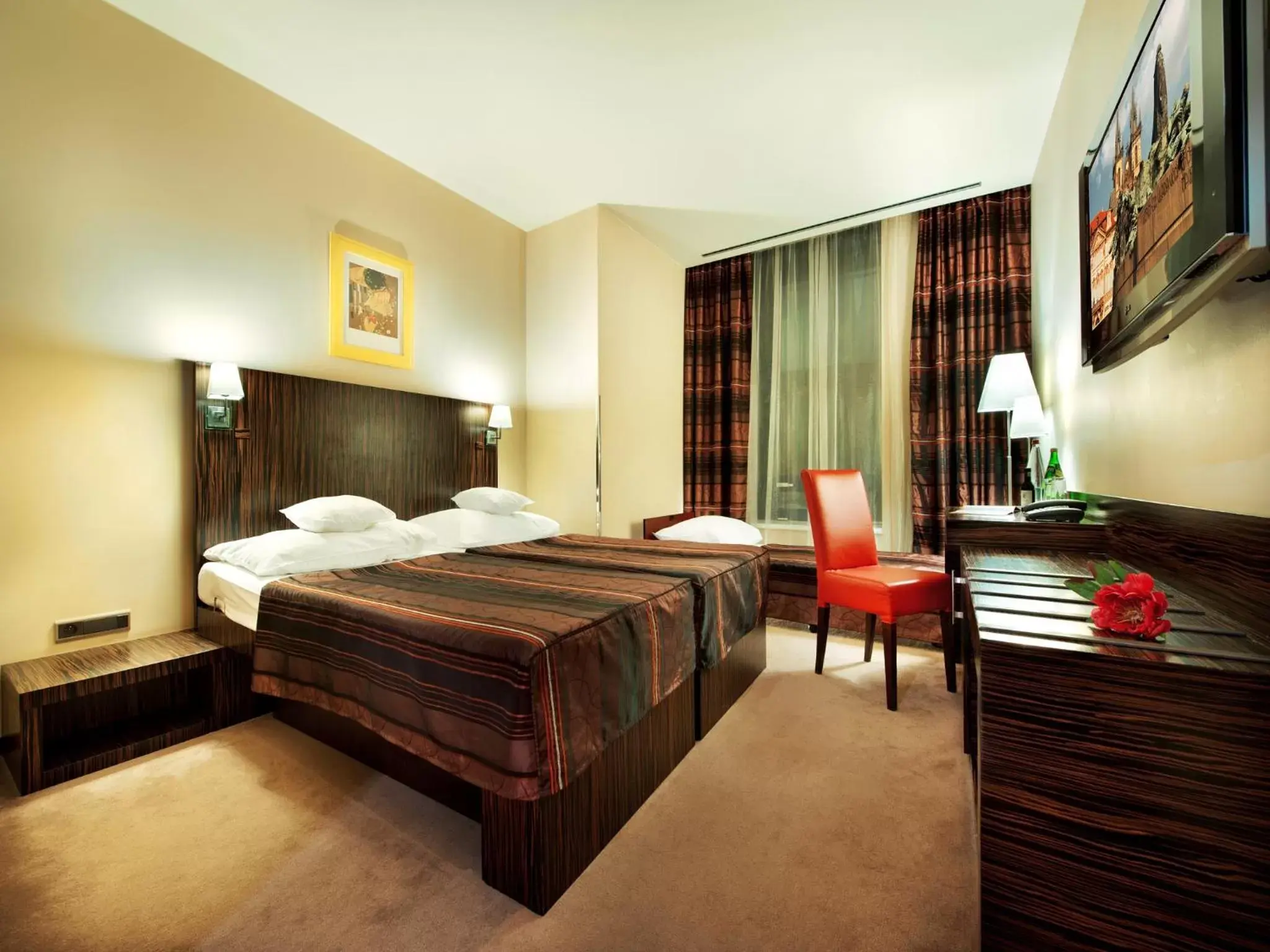 Bed in EA Hotel Crystal Palace Bed in EA Hotel Crystal Palace