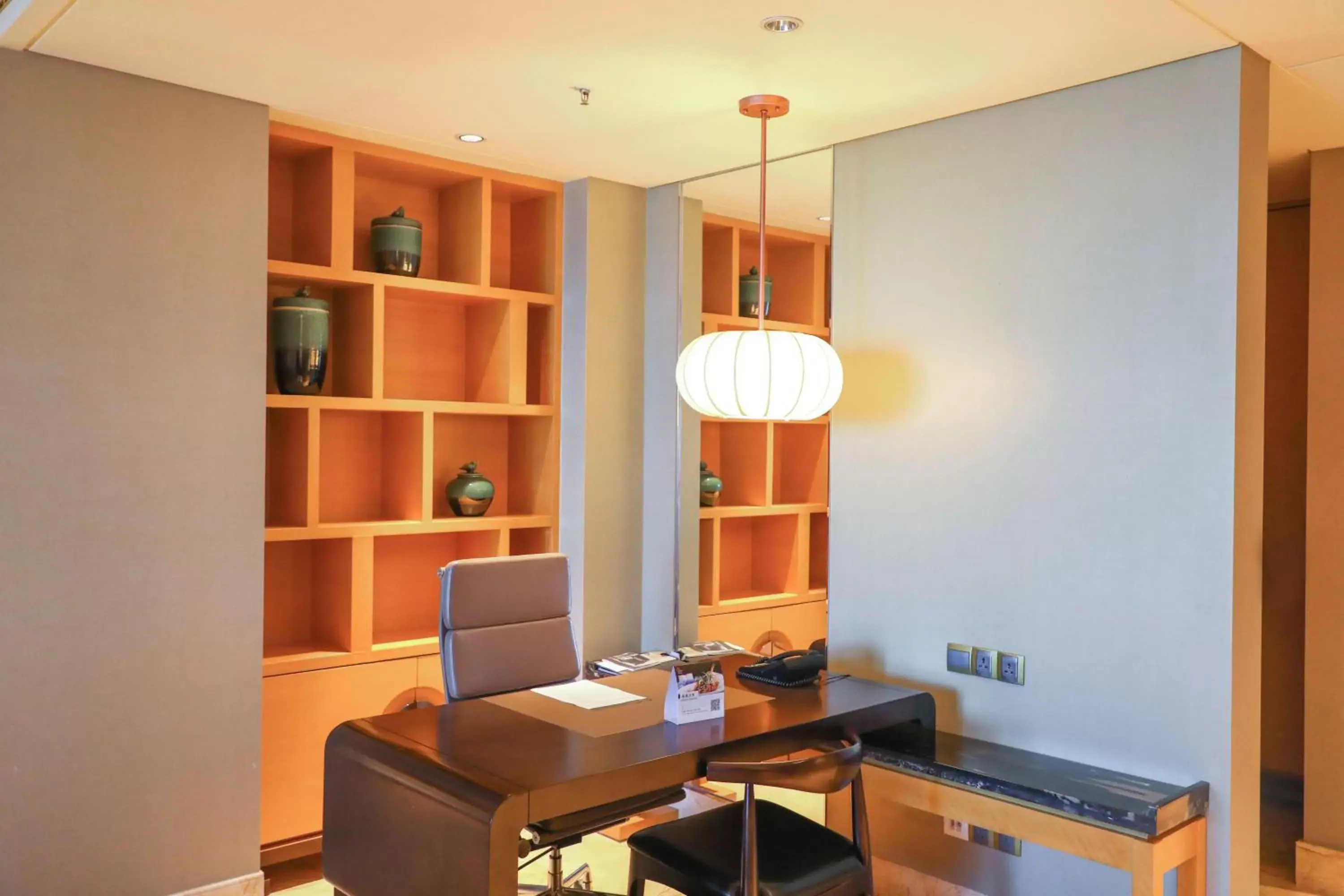 Living room, Seating Area in Haikou Marriott Hotel