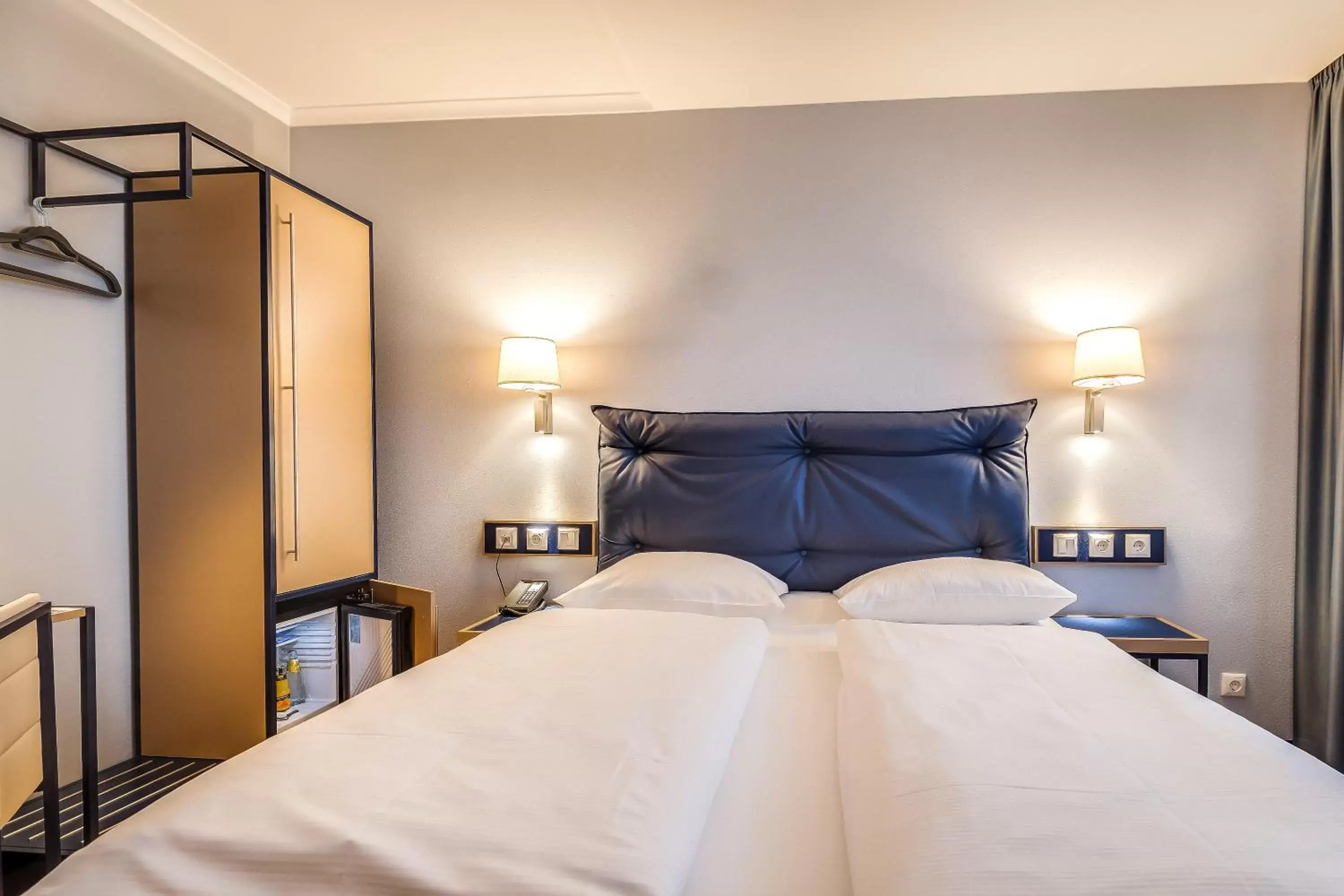 Photo of the whole room, Bed in Congress Hotel Chemnitz Photo of the whole room, Bed in Congress Hotel Chemnitz