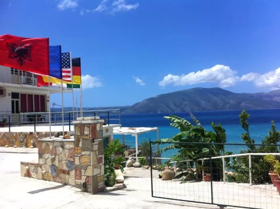 Vila Rahmi & Veli Dervishaj