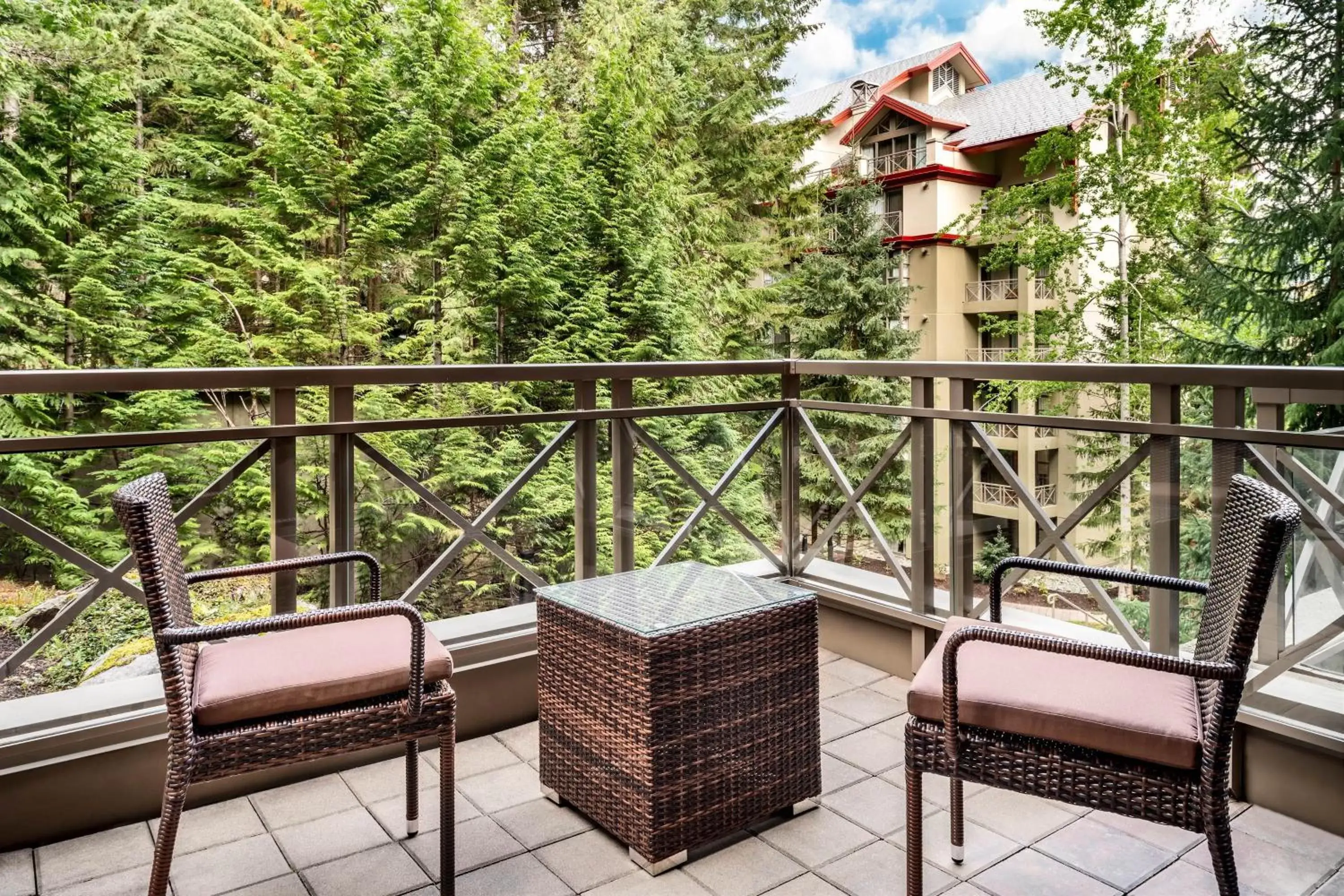 Photo of the whole room, Balcony/Terrace in The Westin Resort & Spa, Whistler