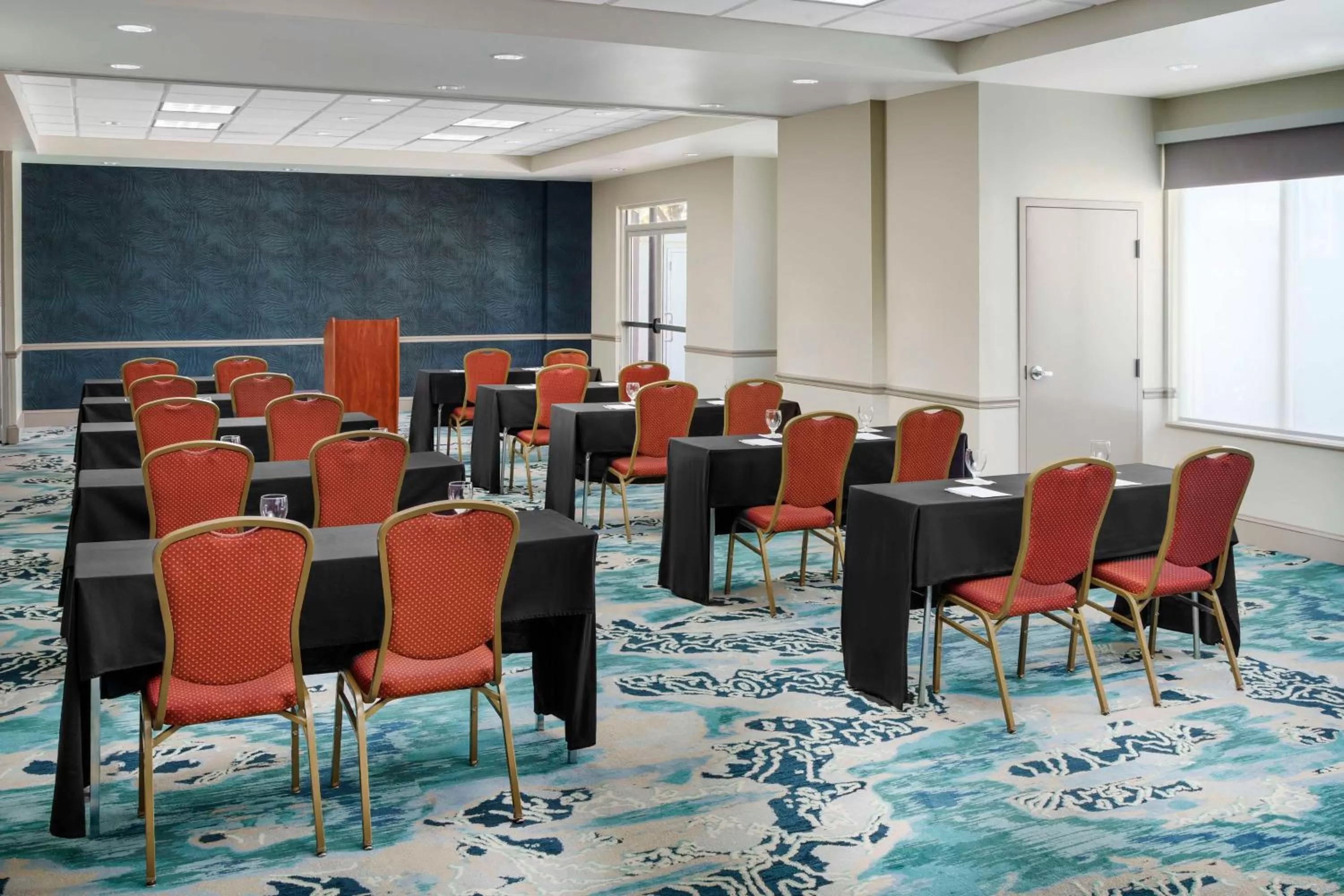 Meeting/conference room in Hilton Garden Inn Orlando at SeaWorld