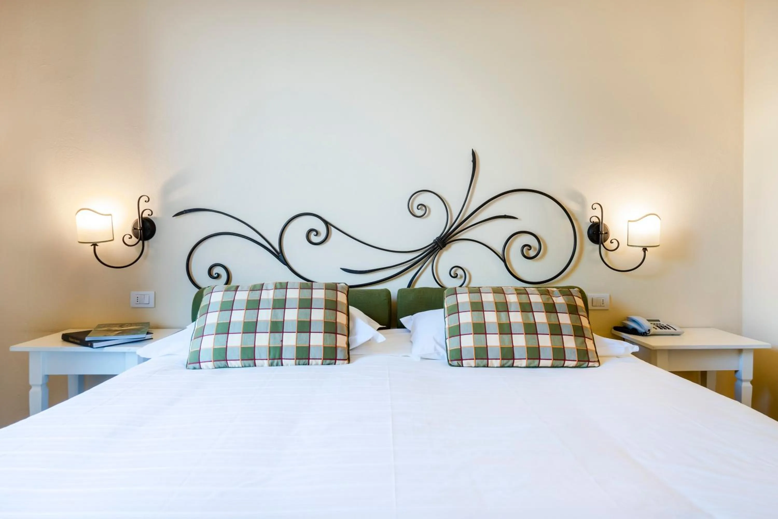 Bed in Hotel Borgo Di Cortefreda - Place of Charme