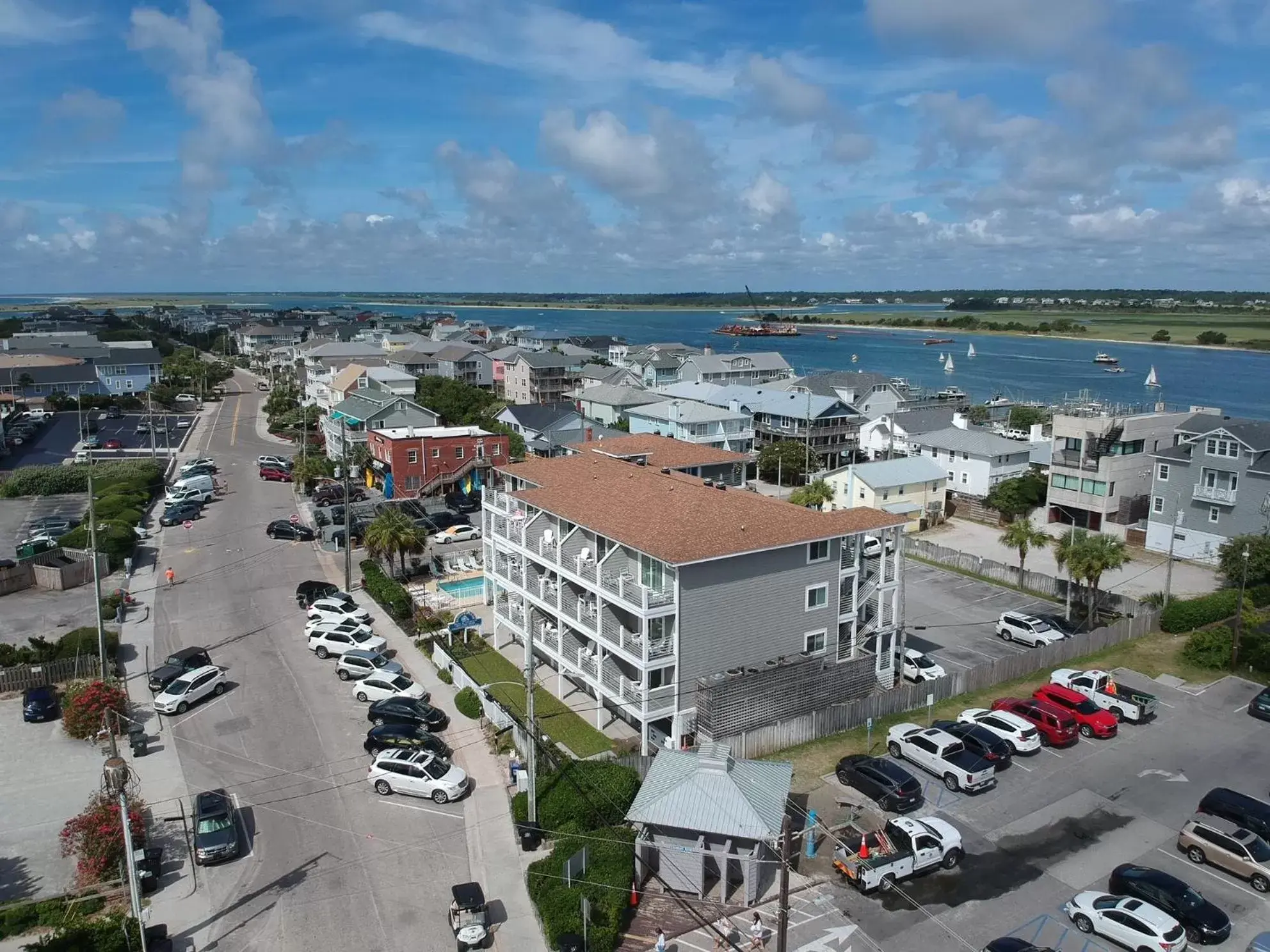 Property building, Bird's-eye View in Sandpeddler Inn and Suites