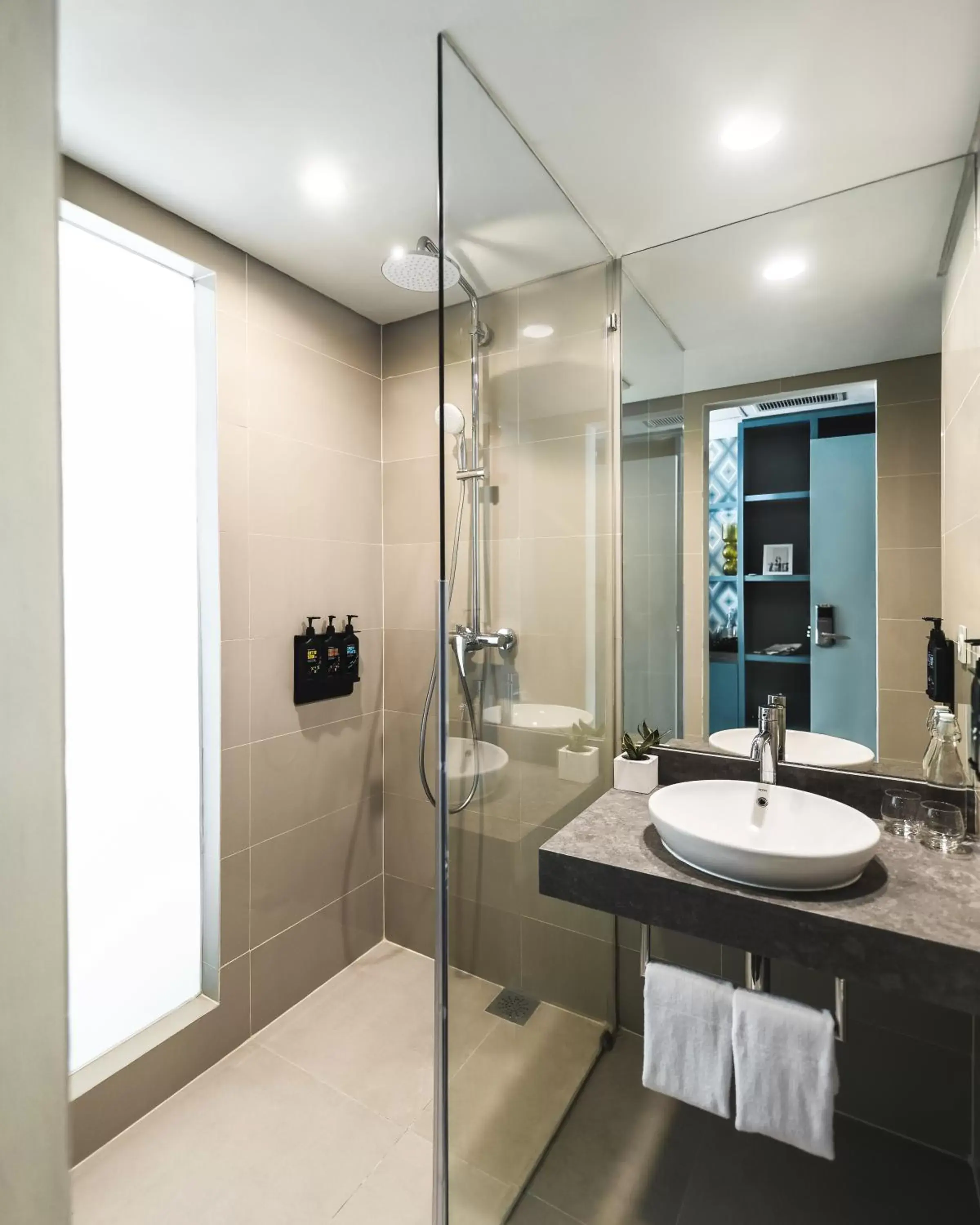 Day, Bathroom in MAMAKA by Ovolo