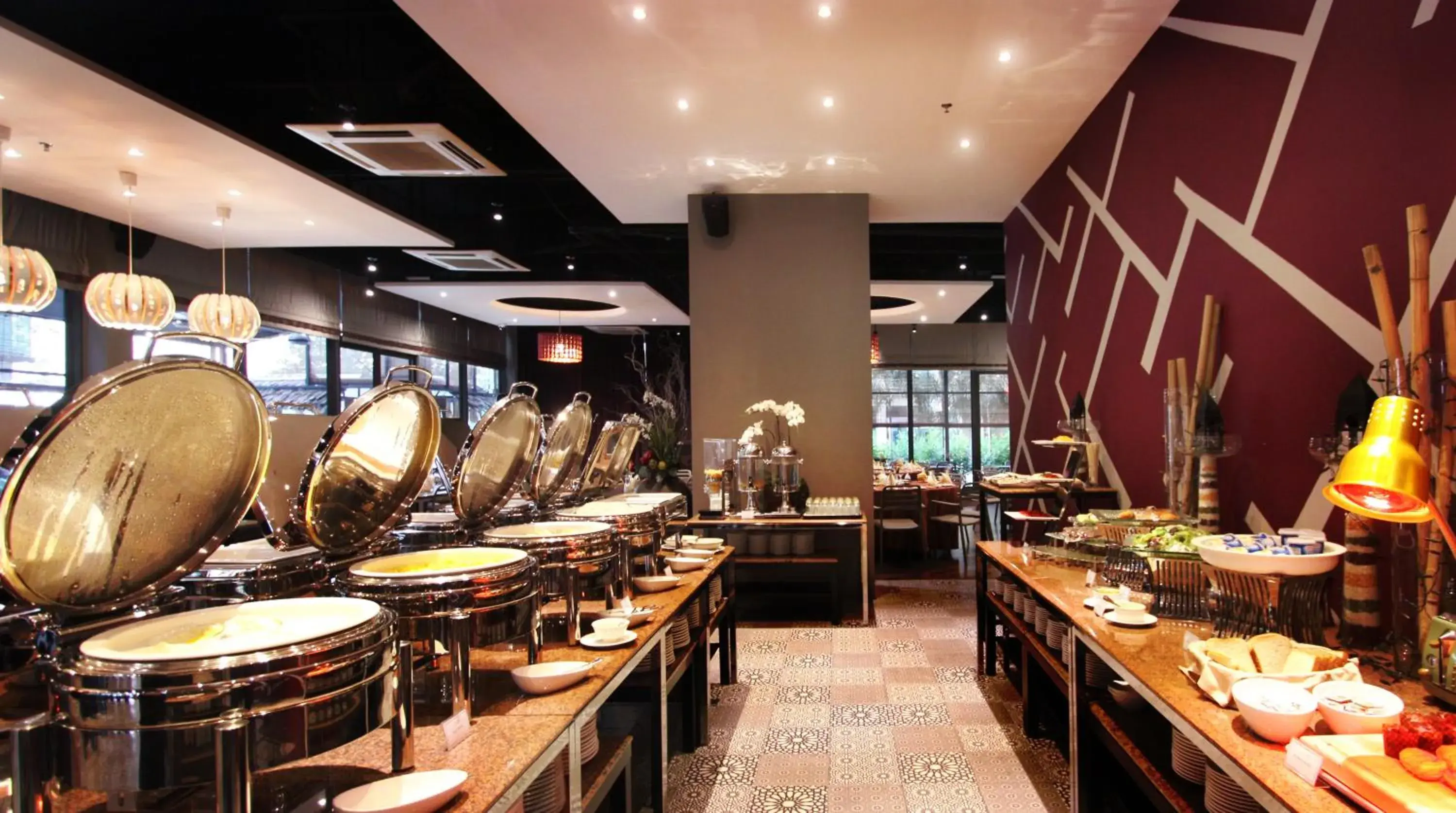 Restaurant/Places to Eat in Acappella Suite Hotel, Shah Alam