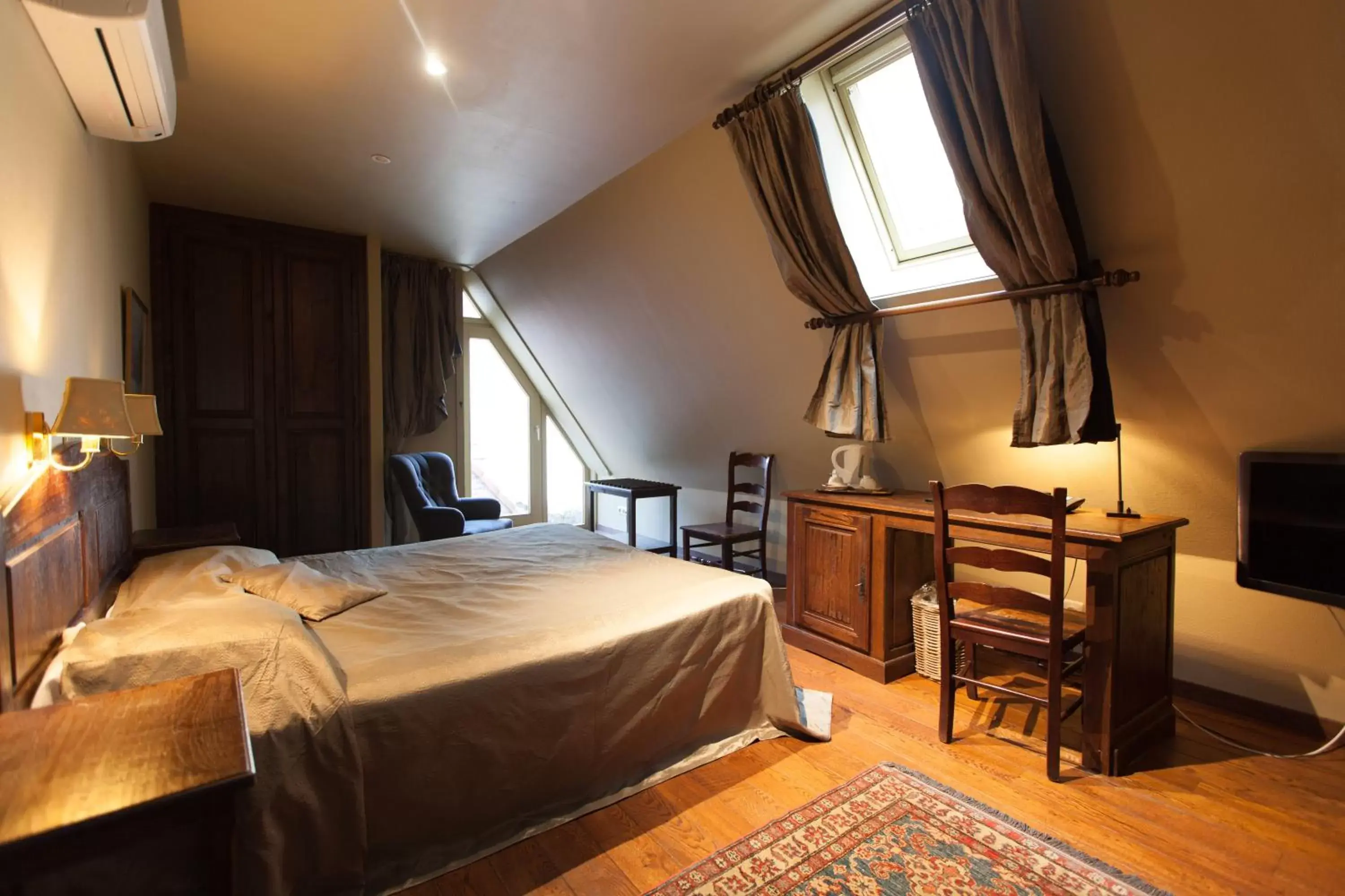 Photo of the whole room, Bed in Hotel Boterhuis