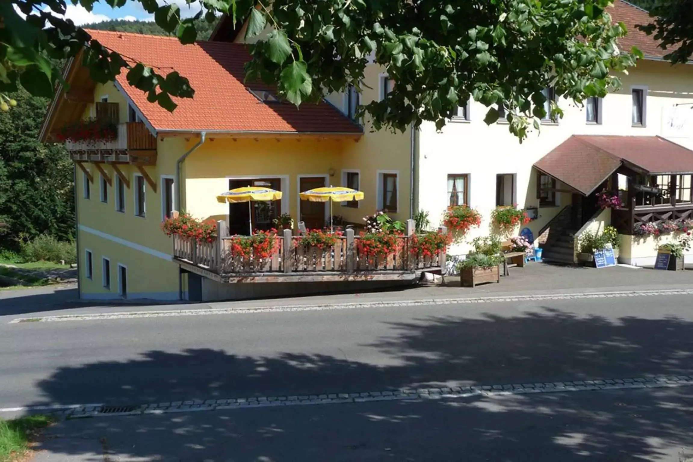 Suite - single occupancy in Landgasthof Vogl - Zum Klement Suite - single occupancy in Landgasthof Vogl - Zum Klement