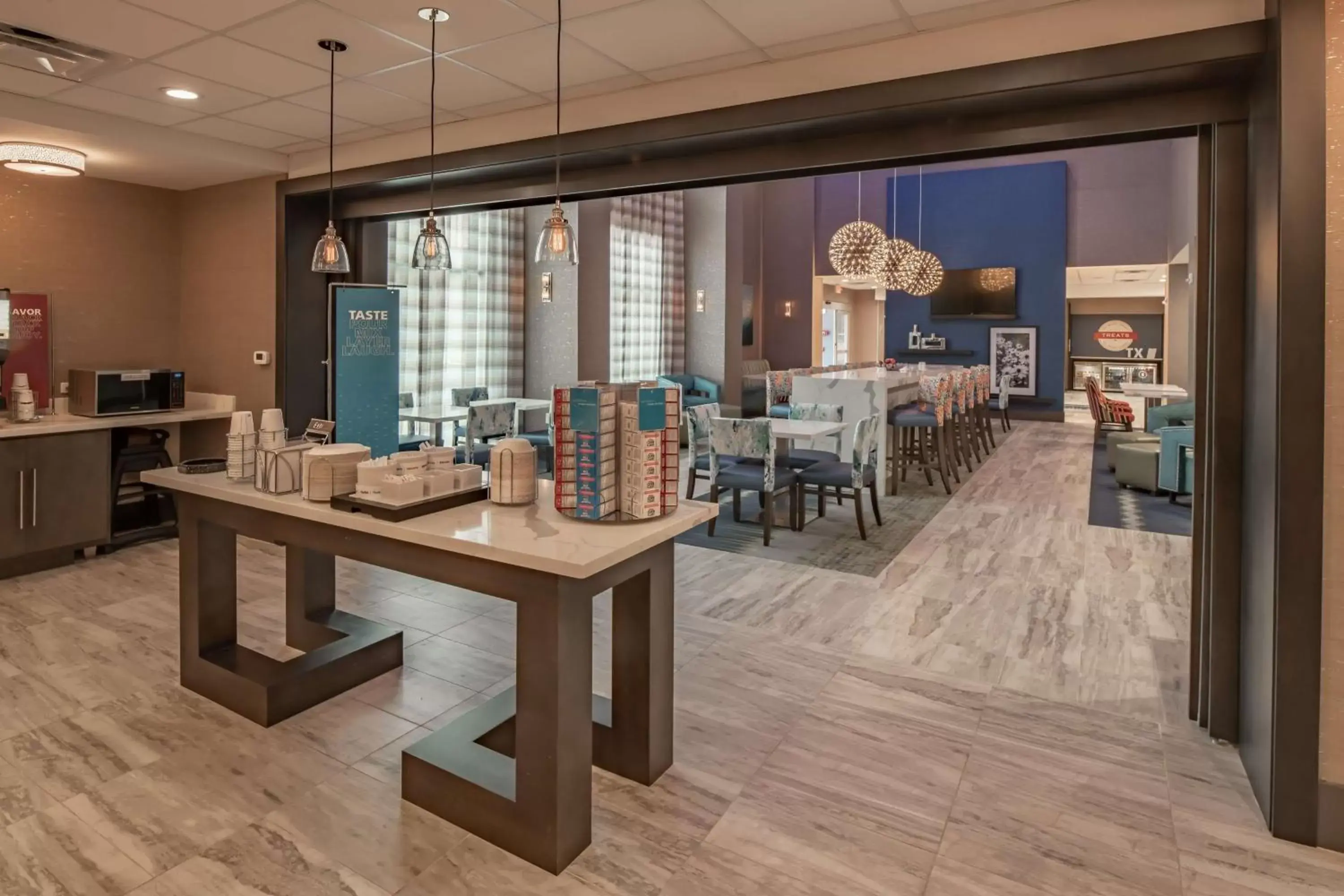 Dining area, Restaurant/Places to Eat in Hampton Inn & Suites Dallas/Plano Central