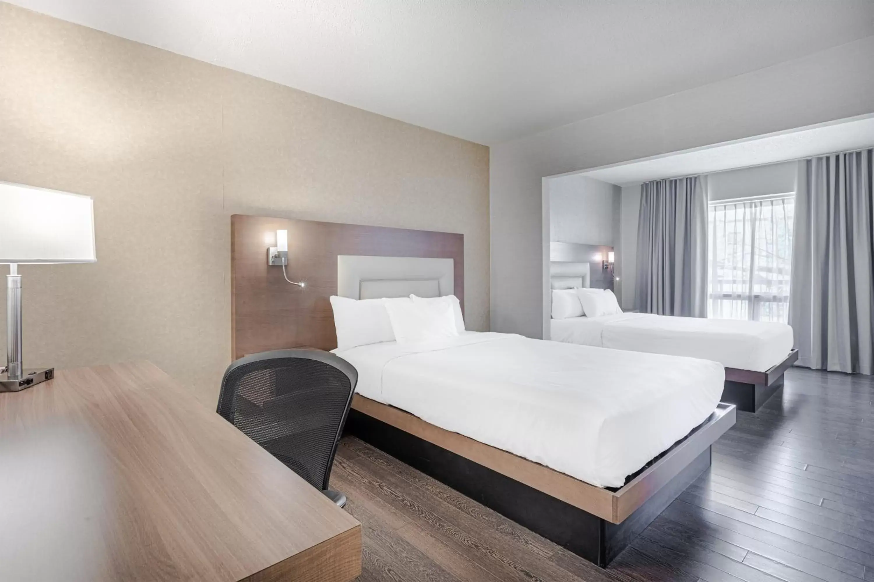 TV and multimedia, Bed in Hotel Universel TV and multimedia, Bed in Hotel Universel