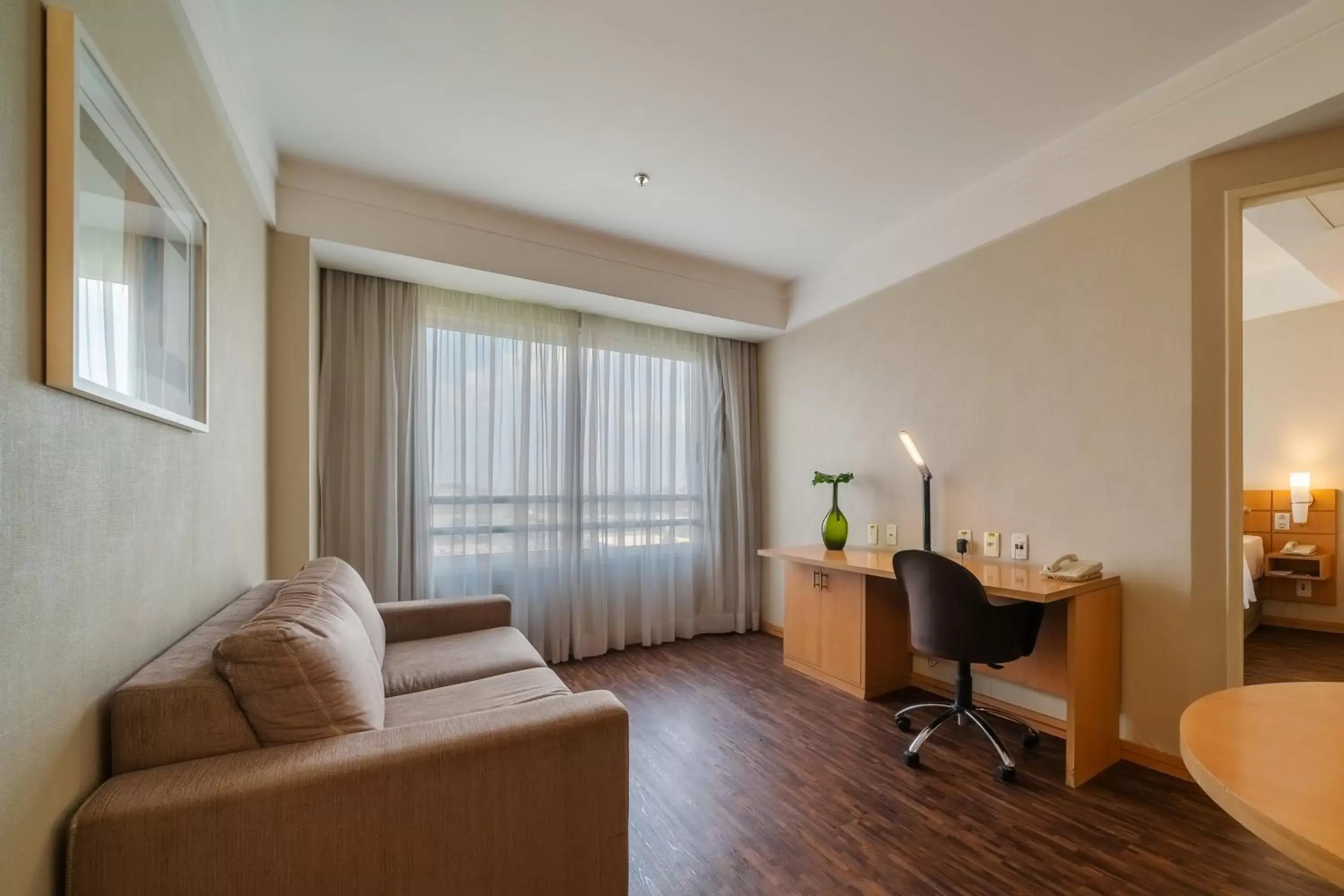 Living room, Seating Area in Mercure Guarulhos Aeroporto