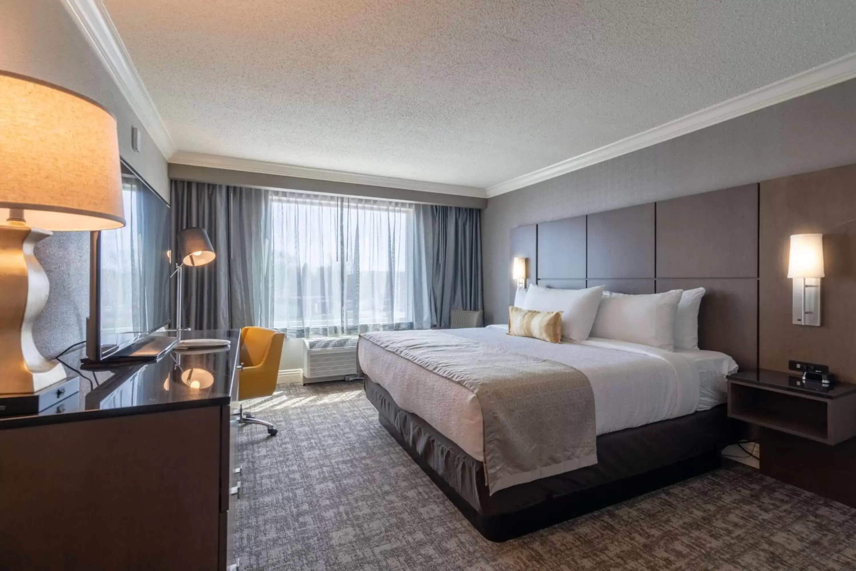 Bedroom, Bed in Best Western Premier Airport/Expo Center Hotel