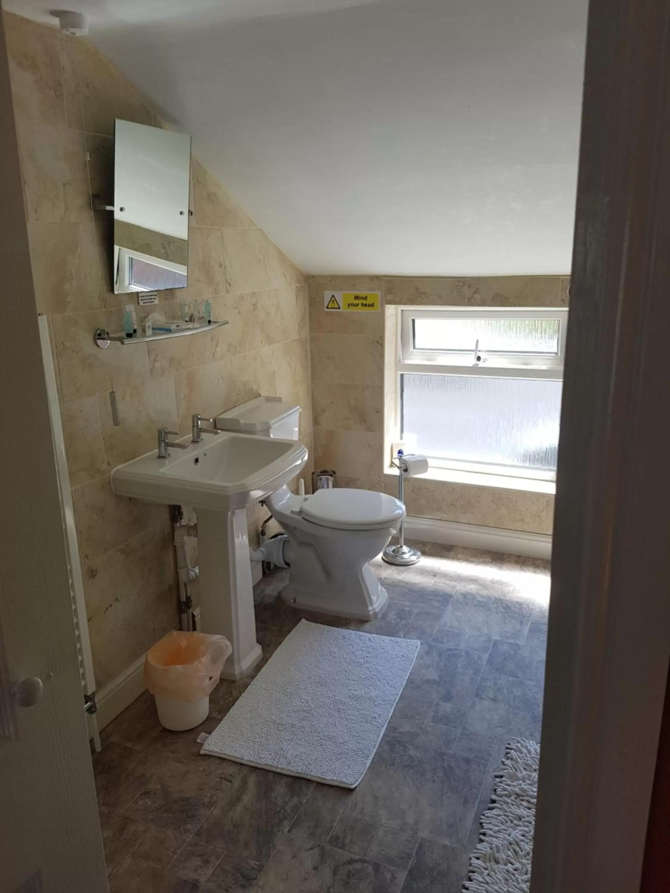 Bathroom in Riverside Guest House