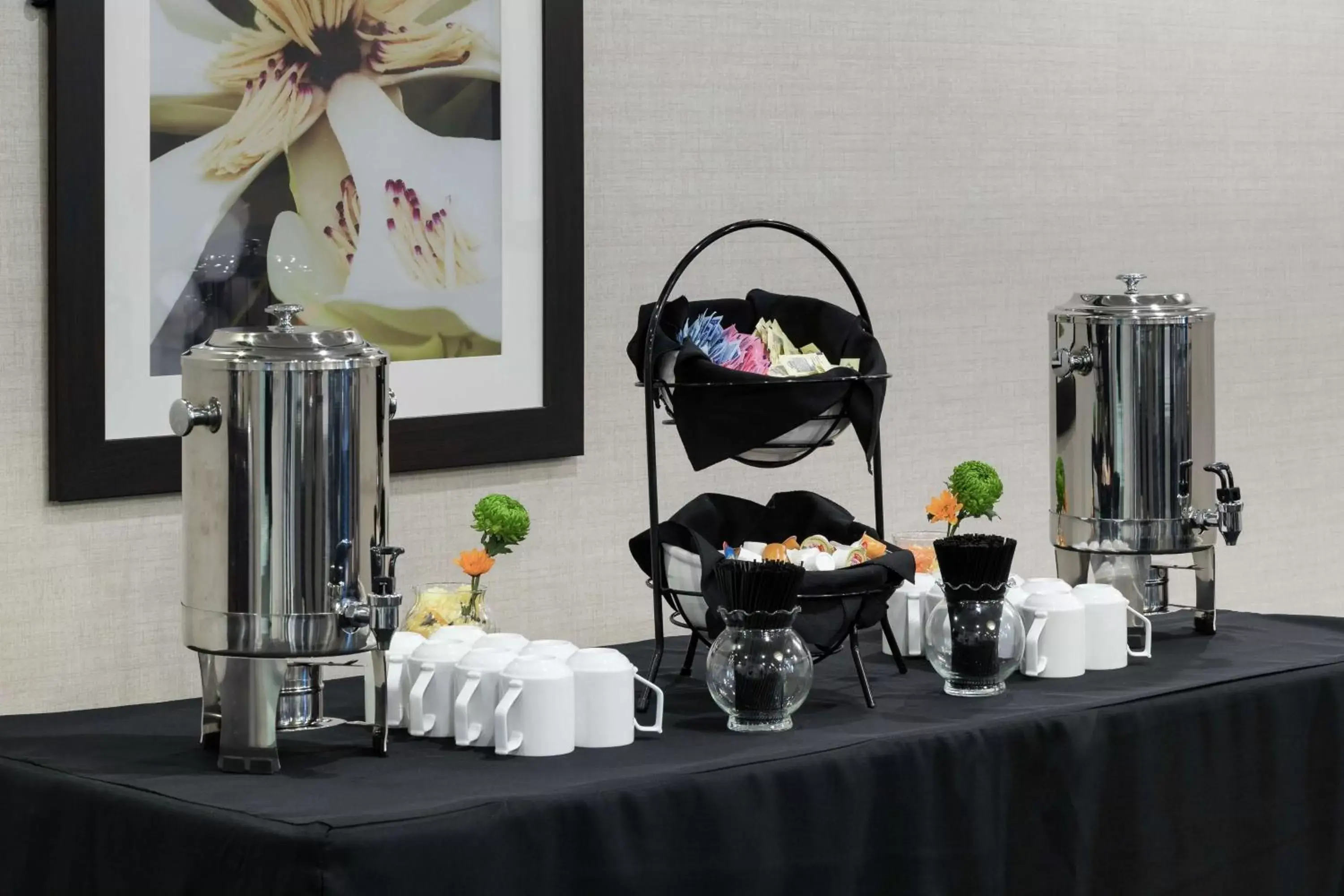 Restaurant/places to eat in Hilton Garden Inn Dothan Restaurant/places to eat in Hilton Garden Inn Dothan
