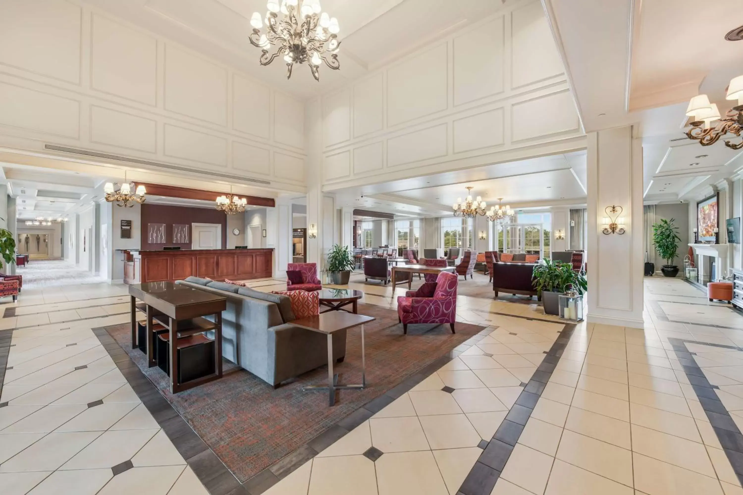 Lobby or reception in Hilton Garden Inn Suffolk Riverfront