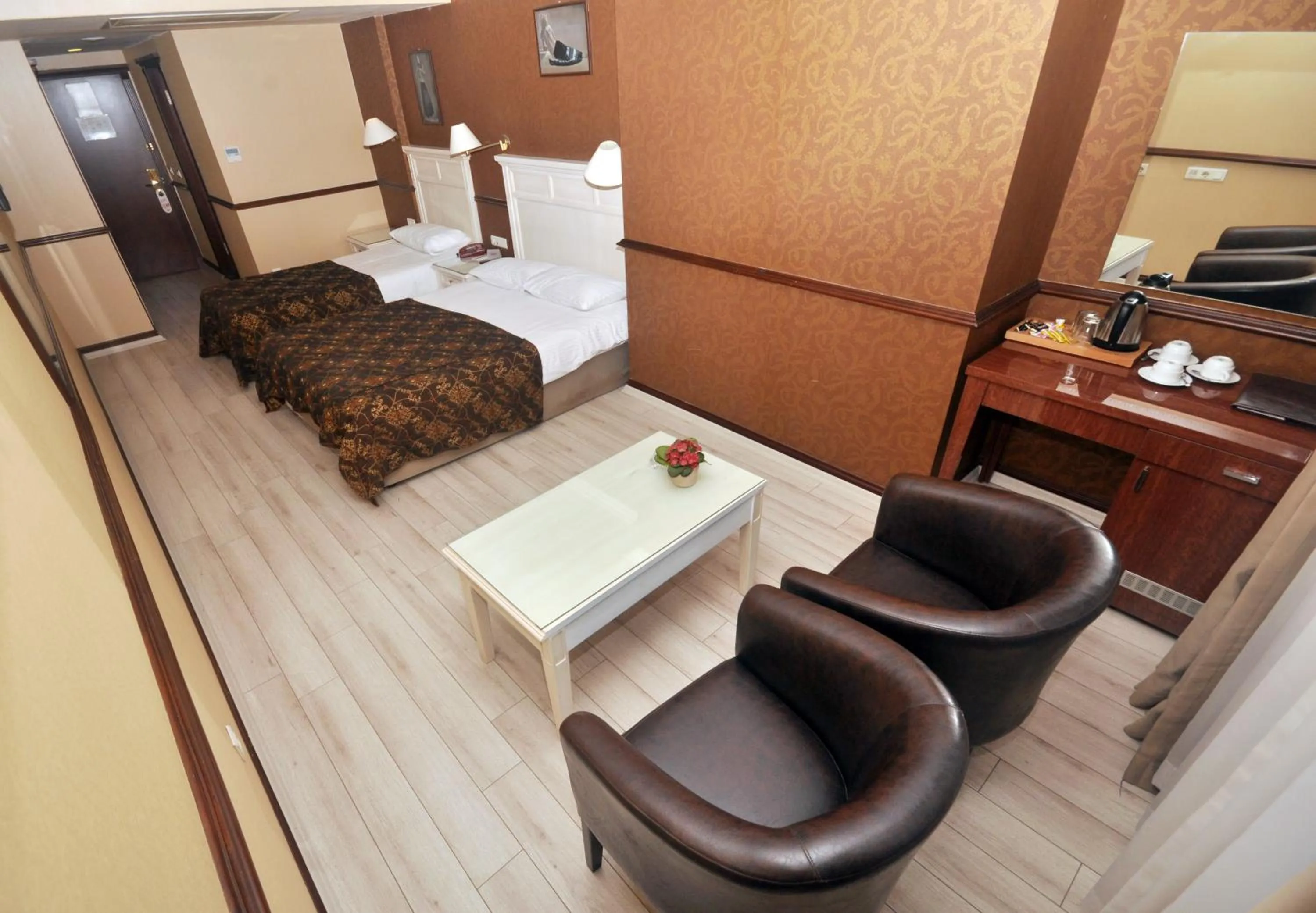 Photo of the whole room in Topkapi Inter Istanbul Hotel