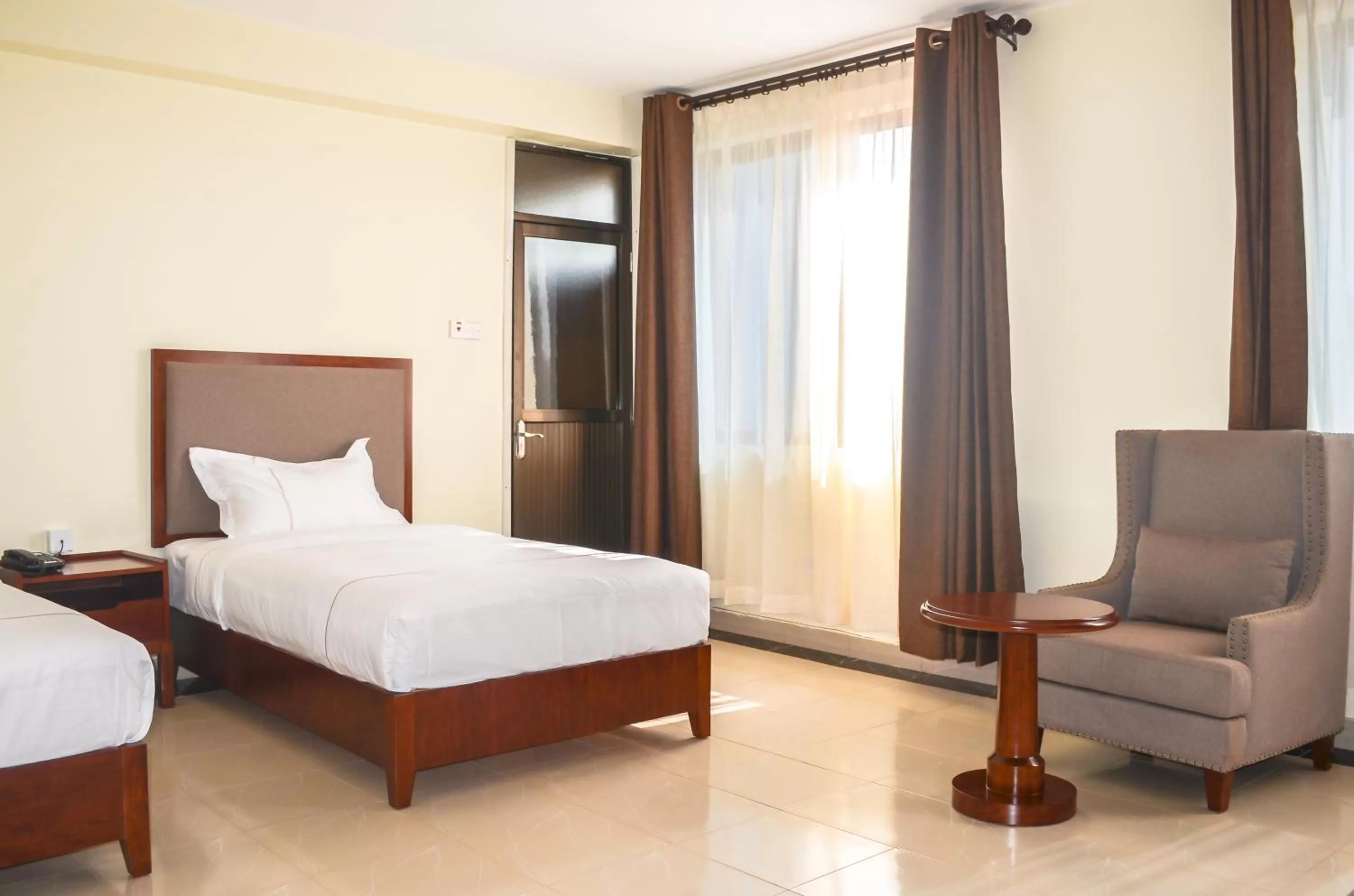 Seating area in Igar Plaza Hotel