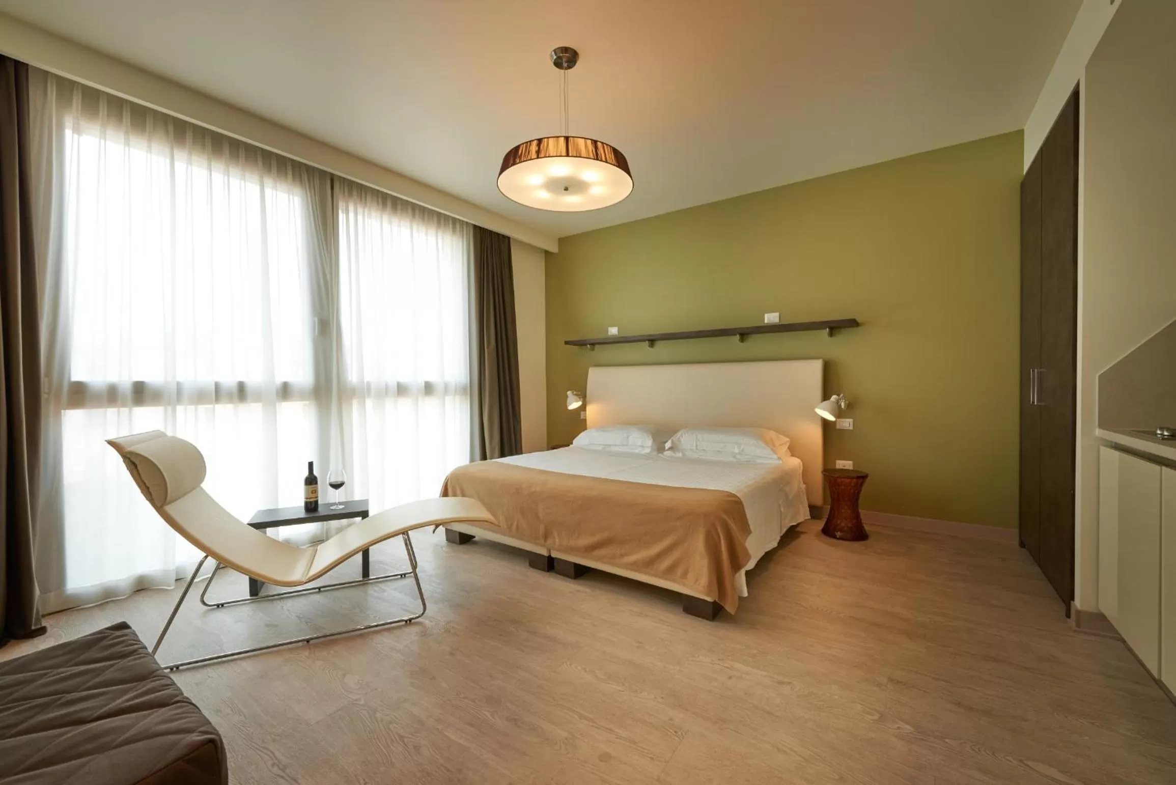 Studio with kitchen & Pool Access  in Forte16 View & SPA