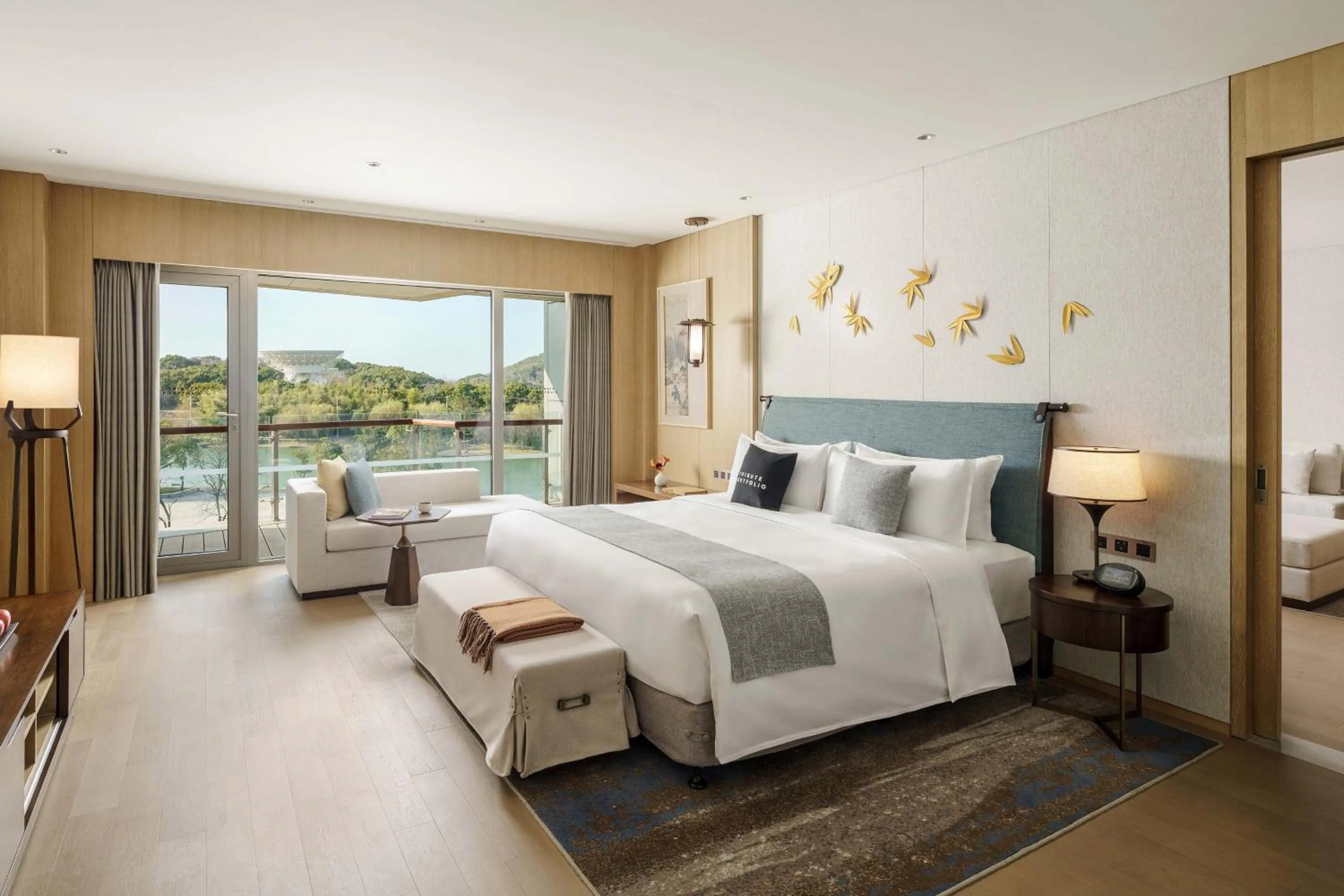 Bedroom, Bed in The Yuluxe Sheshan, Shanghai, A Tribute Portfolio Hotel