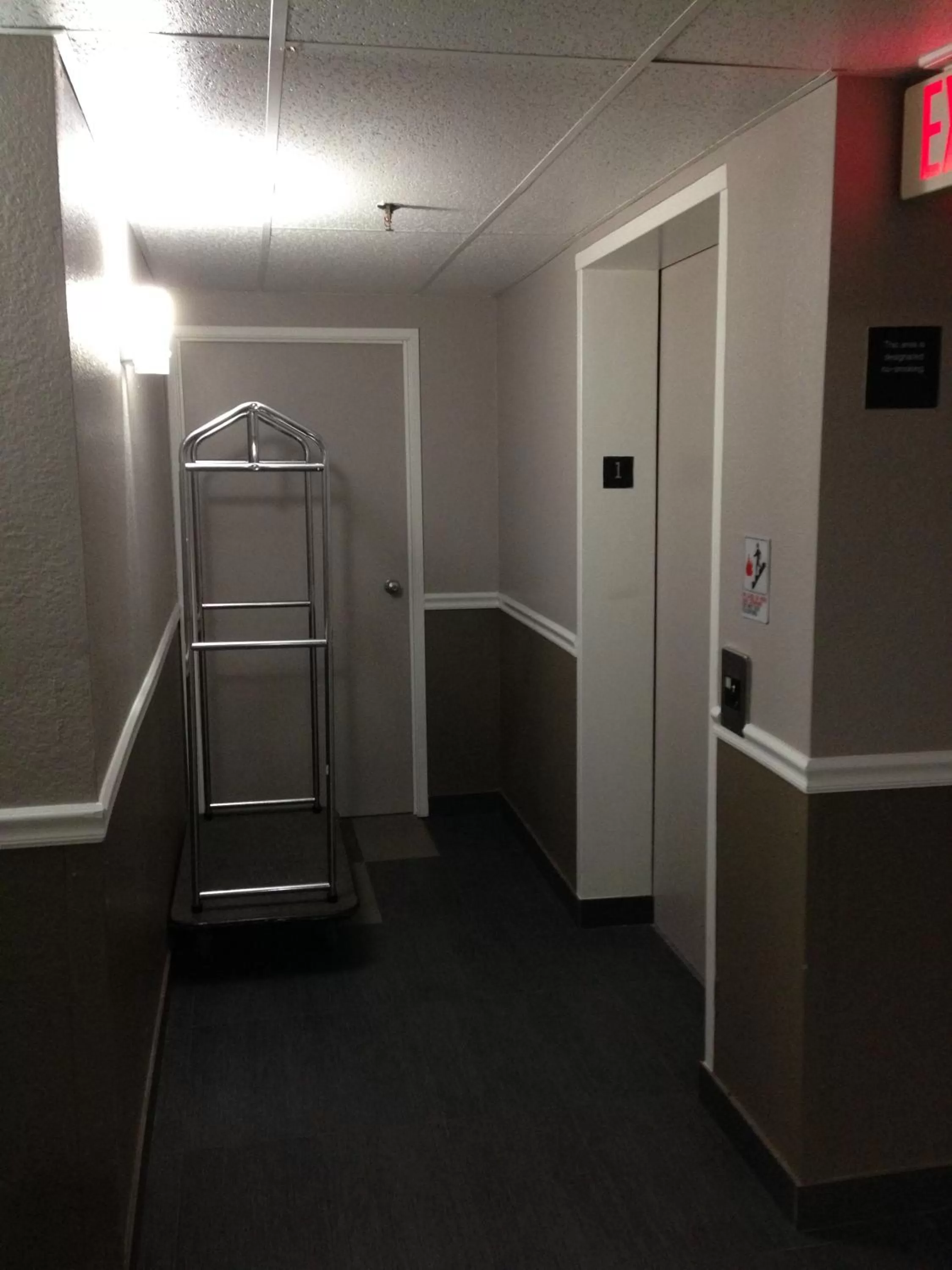 Lobby or reception in Super 8 by Wyndham Vacaville