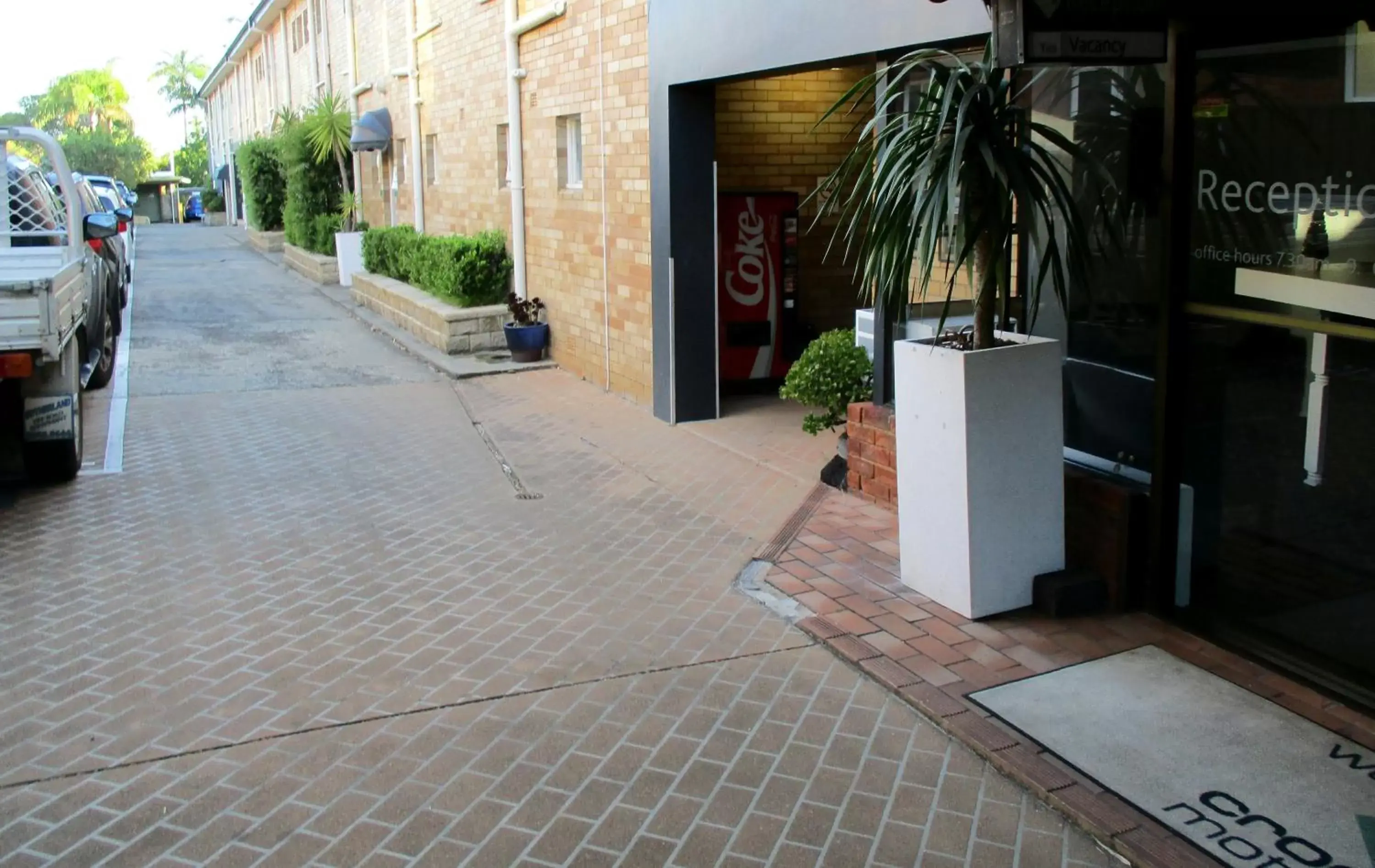 Property building in Cronulla Motor Inn Property building in Cronulla Motor Inn