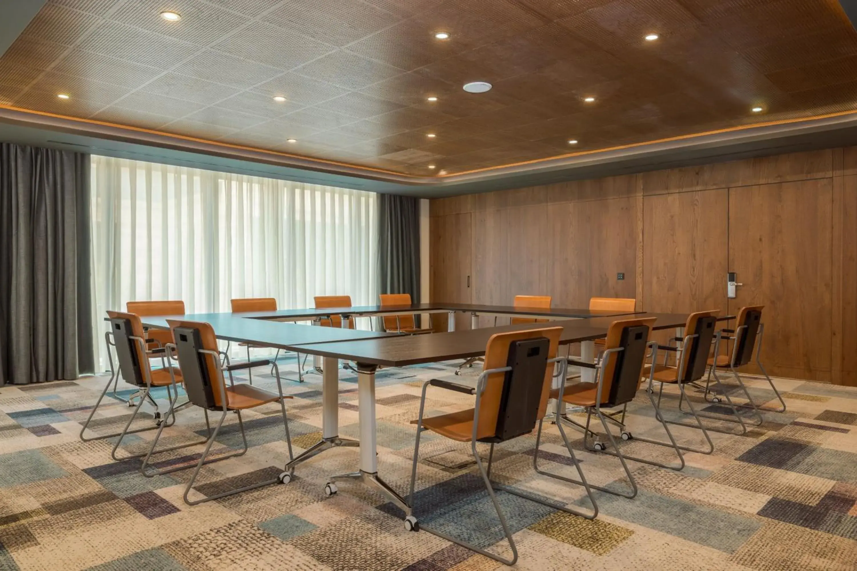 Meeting/conference room in Four Points by Sheraton Budapest Danube