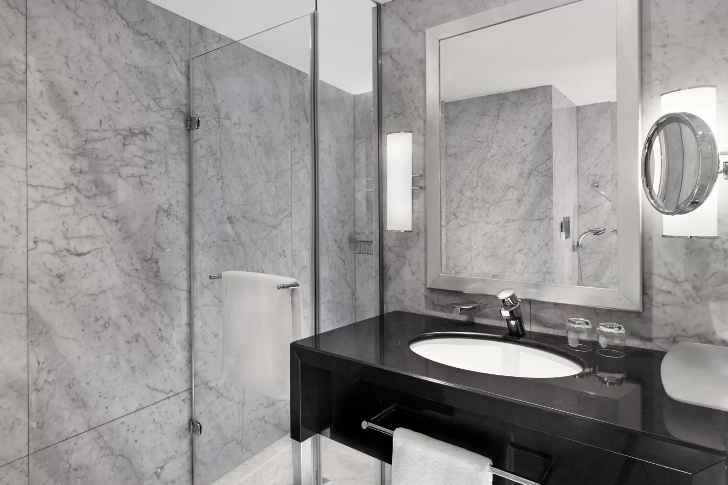 Bathroom in The Park Tower Knightsbridge, a Luxury Collection Hotel, London