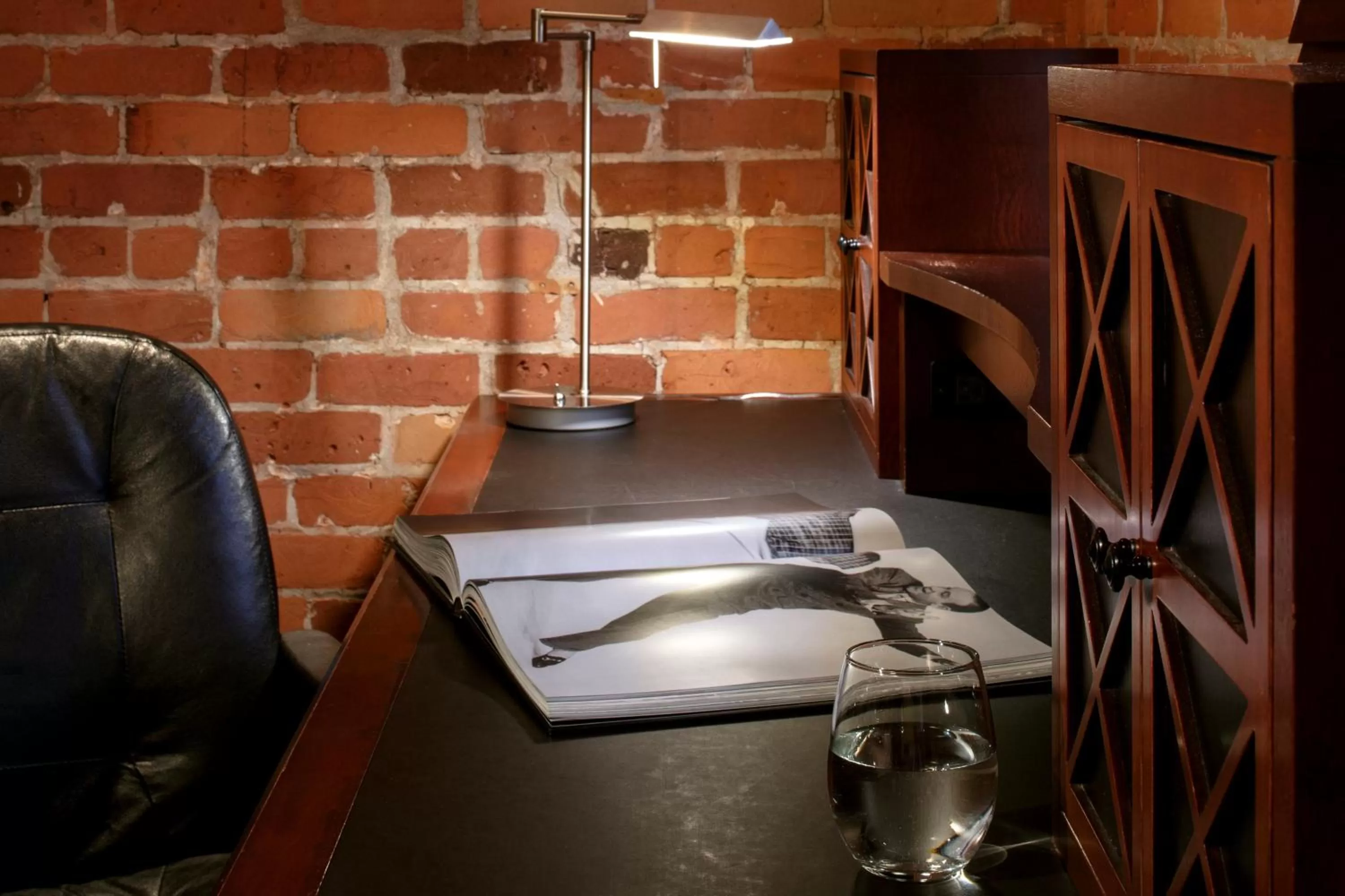 Seating area in Hotel Nelligan