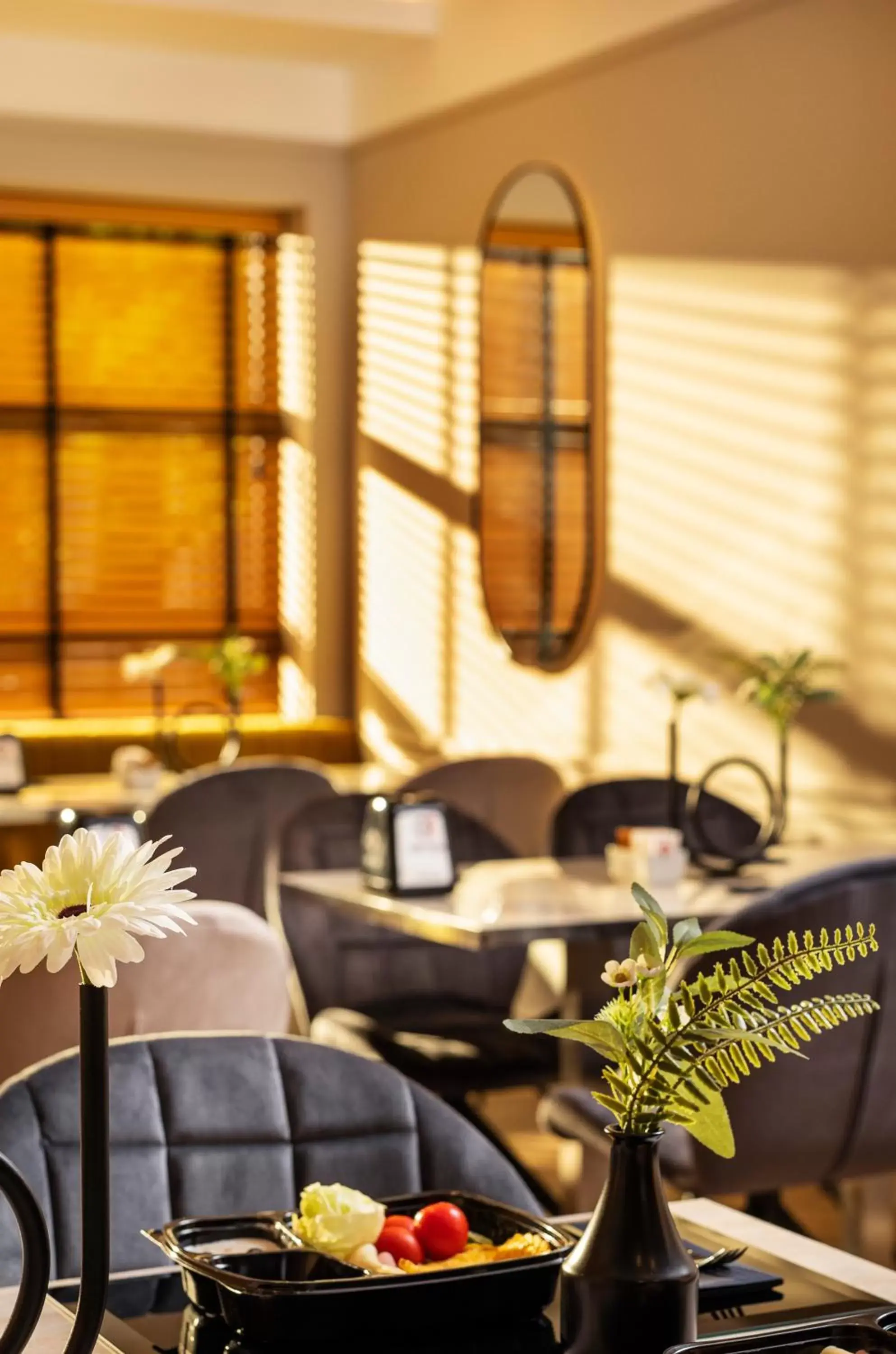 Restaurant/places to eat in -- ESTE PARK HOTEL -- part of Urban Chic Luxury Design Hotels - Parking & Compliments - next to Shopping & Dining Mall Plovdiv Restaurant/places to eat in -- ESTE PARK HOTEL -- part of Urban Chic Luxury Design Hotels - Parking & Compliments - next to Shopping & Dining Mall Plovdiv