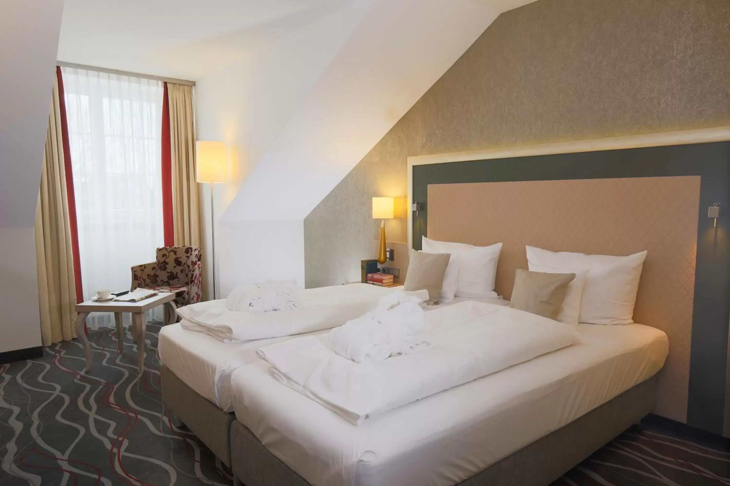 Staff, Bed in Best Western Premier Bayerischer Hof Miesbach