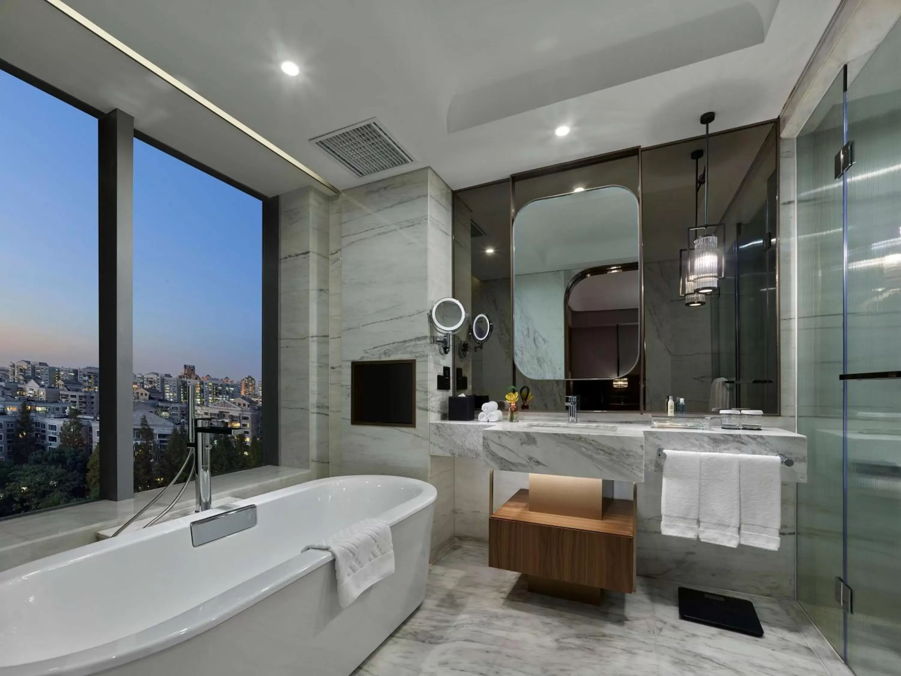 Bathroom in Hilton Shanghai Hongqiao