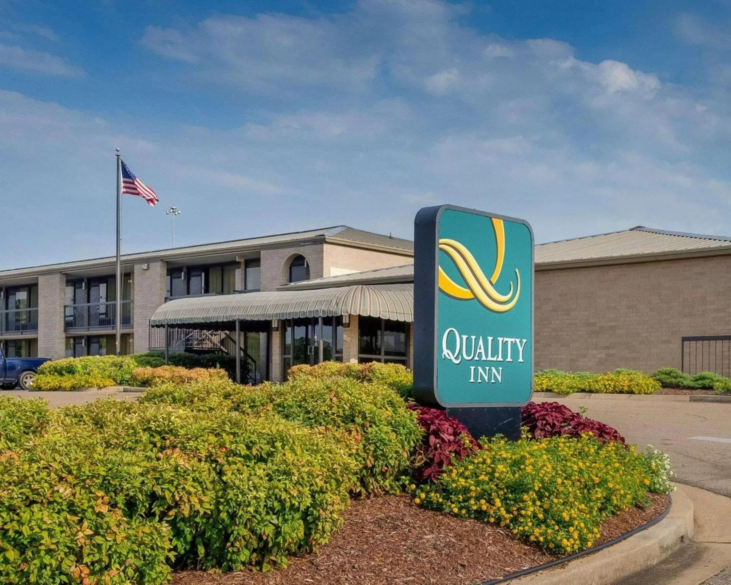 Property Building in Quality Inn Columbus
