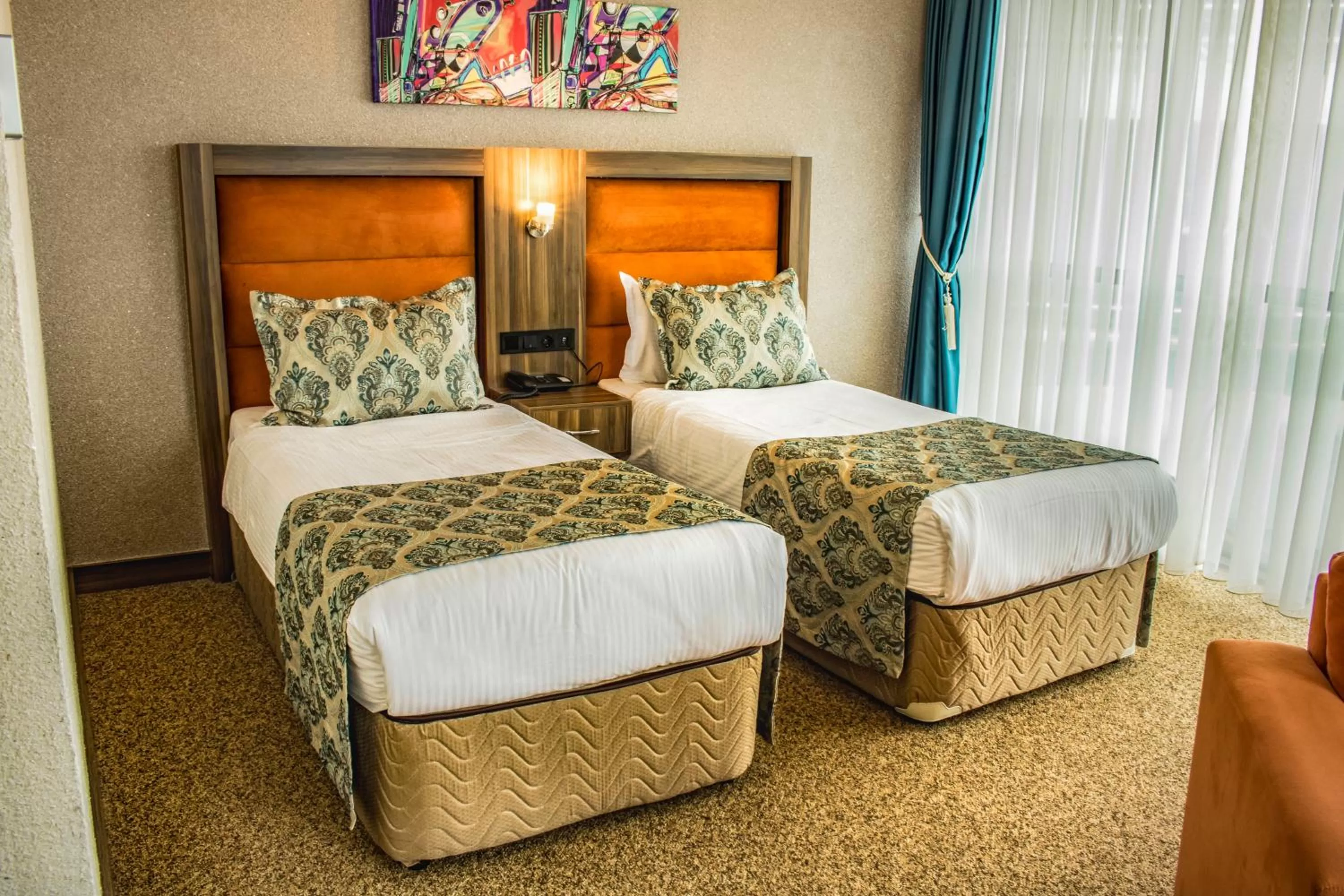 Bedroom, Bed in Sky Tower King Hotel