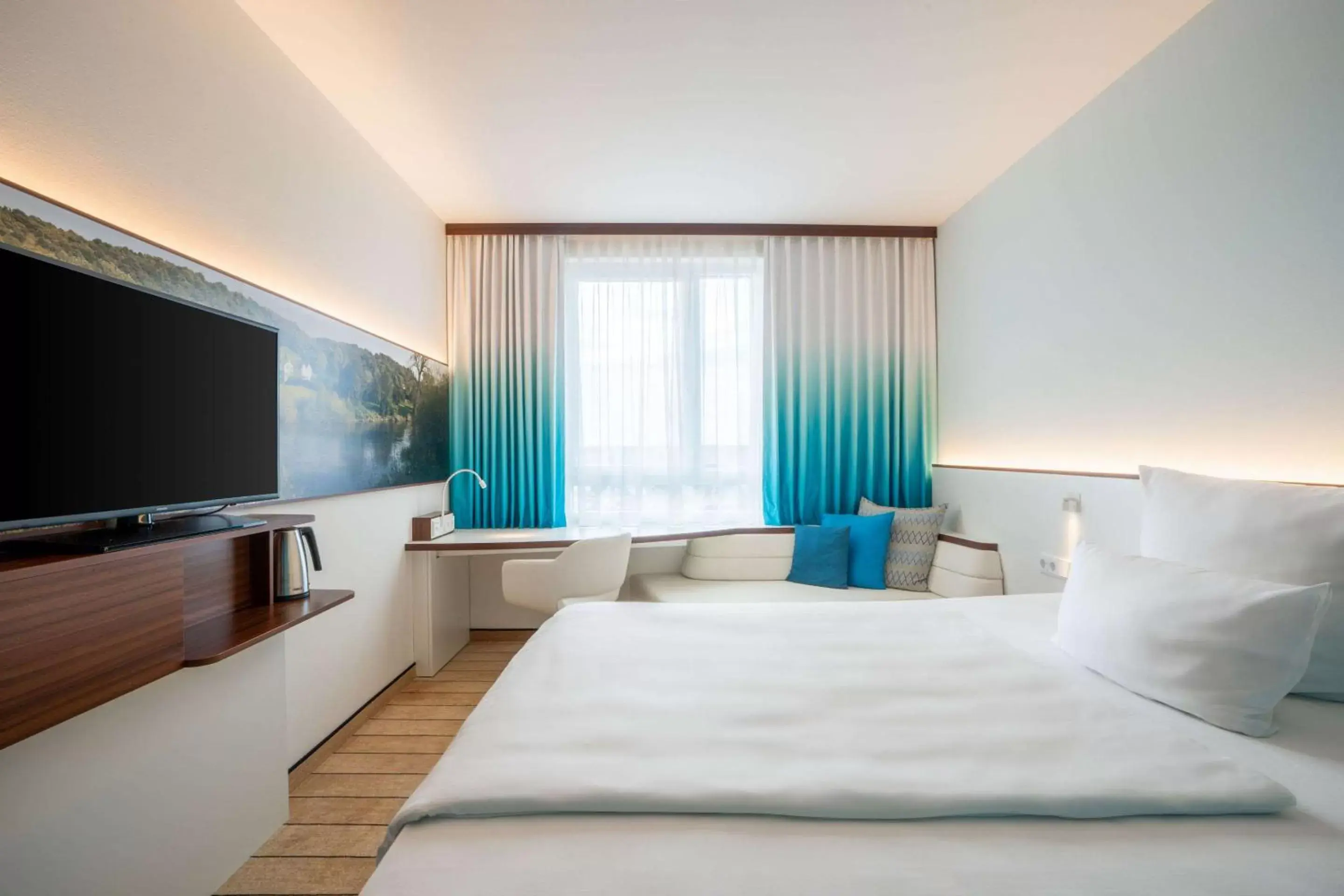 Photo of the whole room, Bed in Styles Hotel Frankfurt Airport