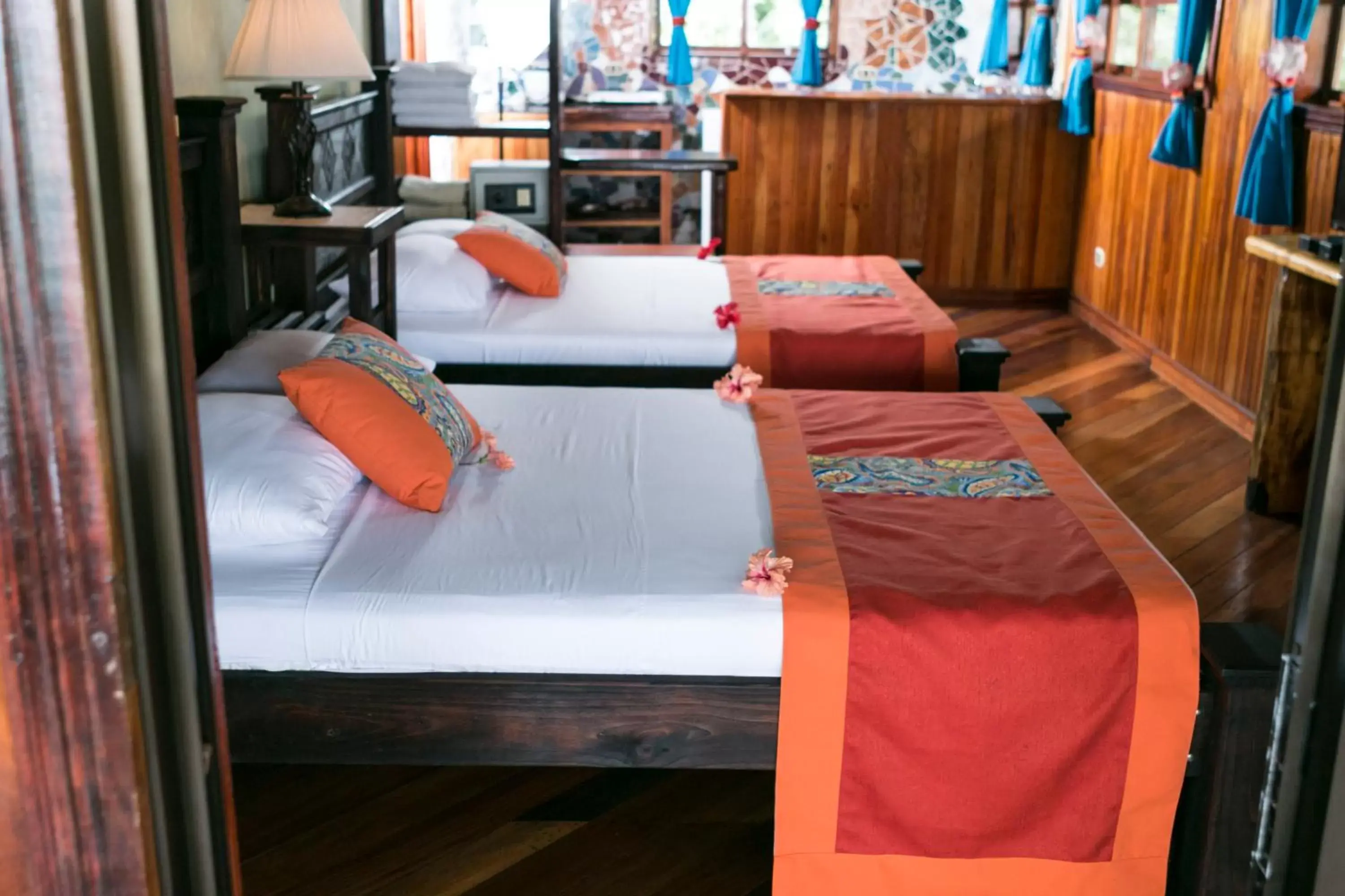 Bedroom, Spa/Wellness in Hotel La Isla Inn