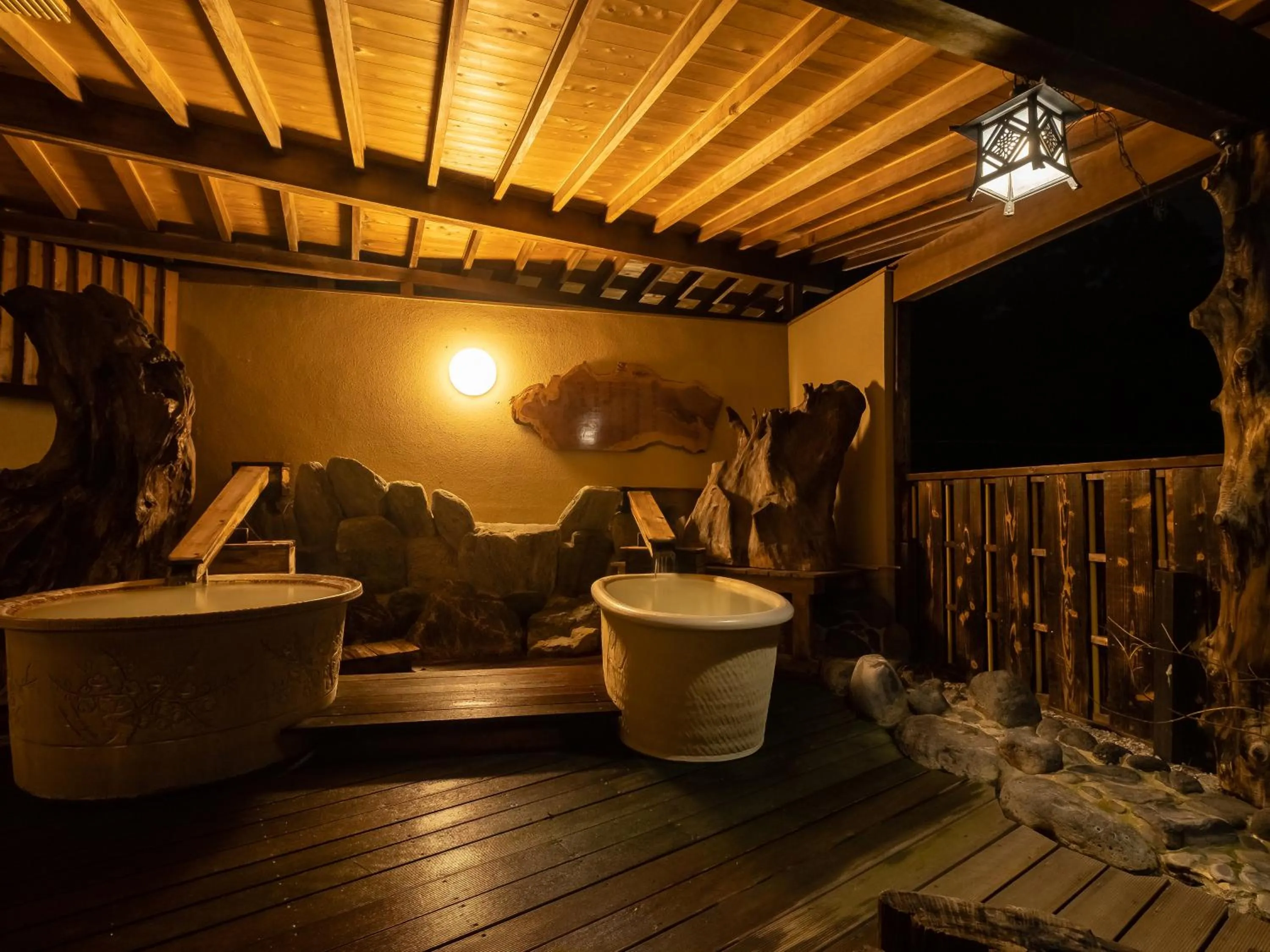 Hot Spring Bath in Shirayunoyado Yamadaya Hakone Gora