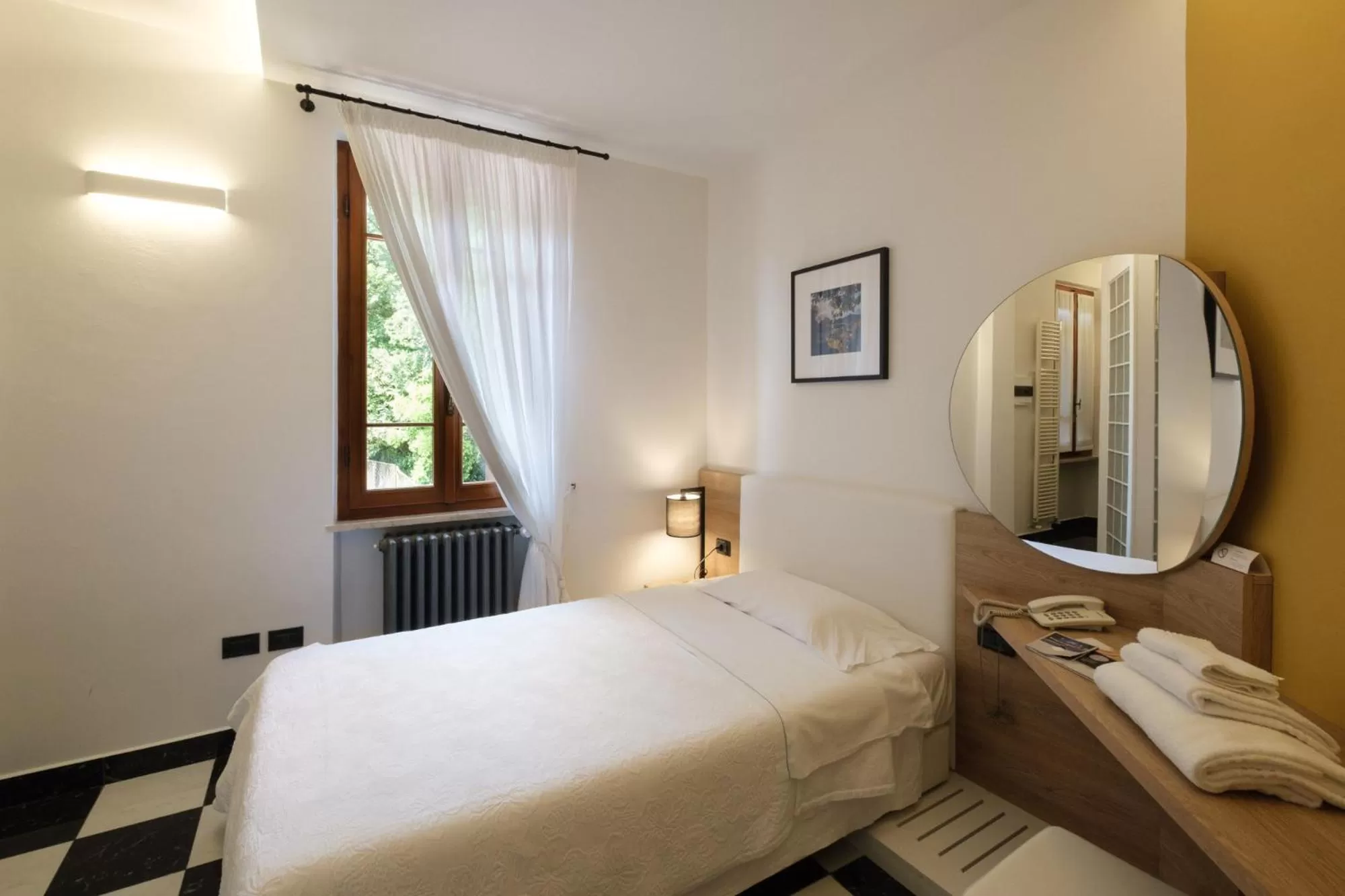 Bedroom, Bed in Hotel Ristorante Alla Vittoria