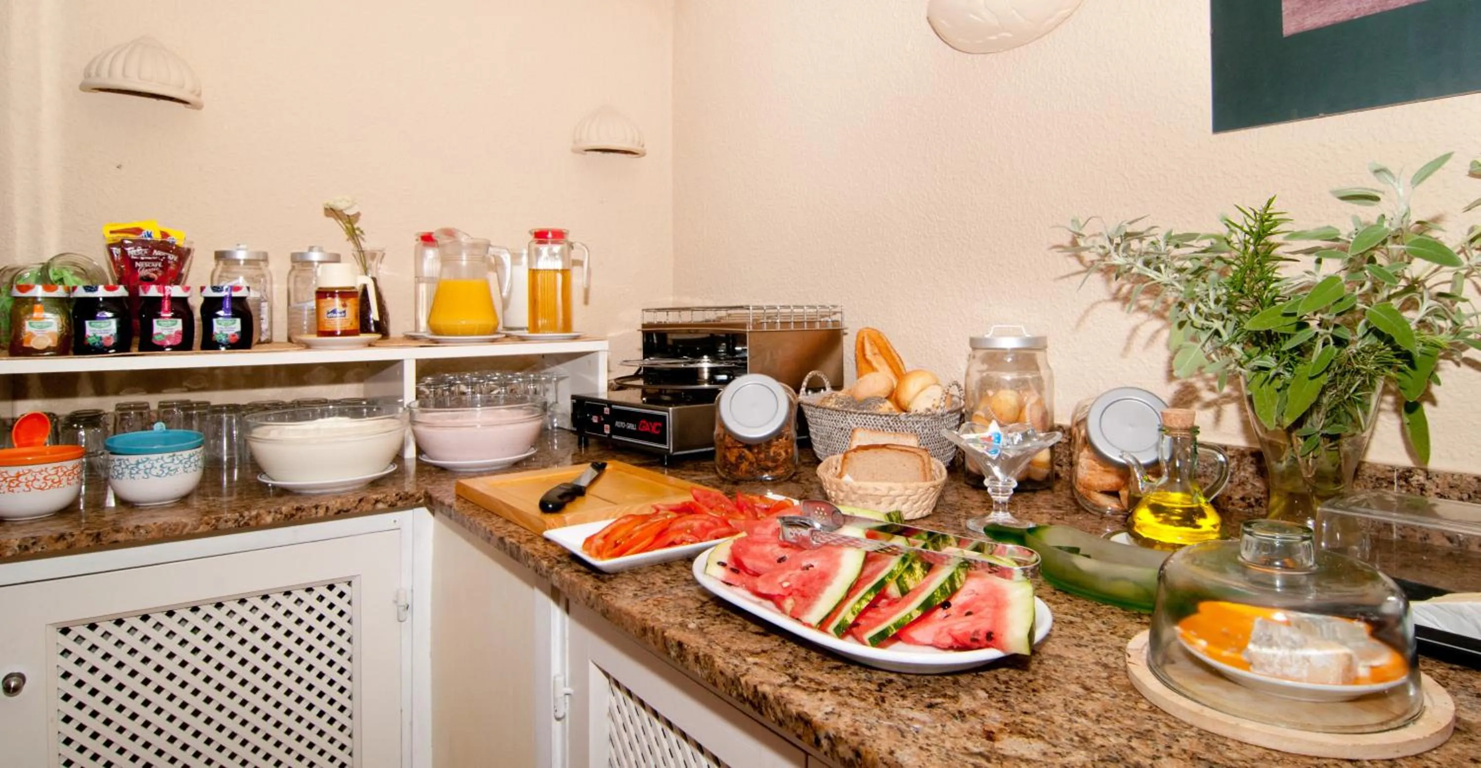 Food in Hotel Marbel