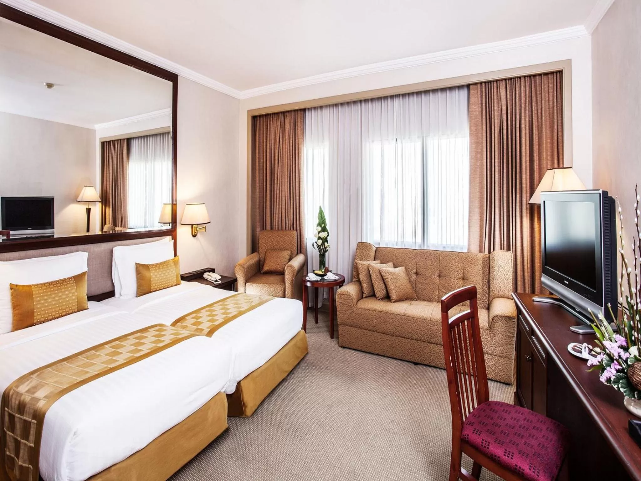 Bedroom, Bed in Arnoma Hotel Bangkok