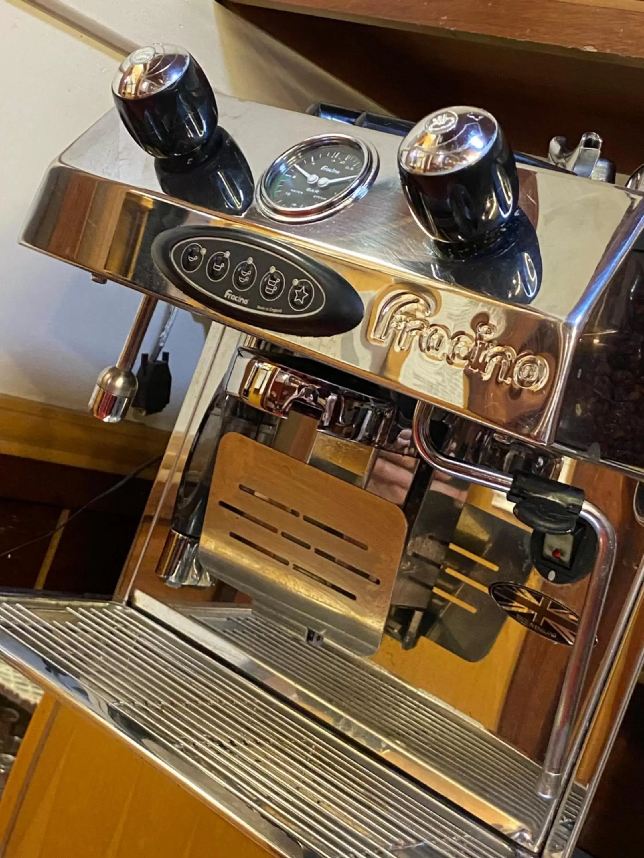 Coffee/tea facilities in Bessemer Hotel